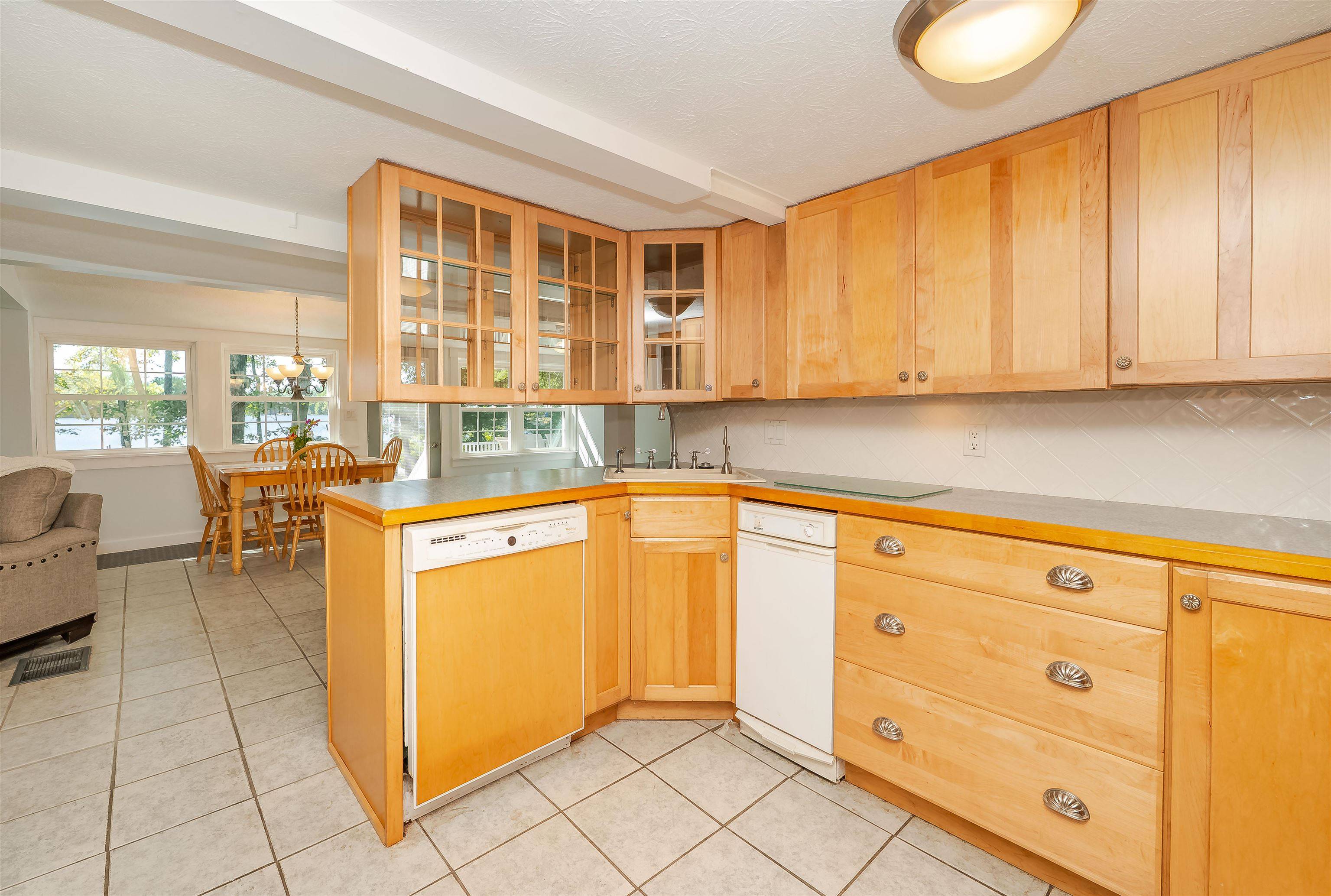 Acton, ME 04001,117 Middle RD