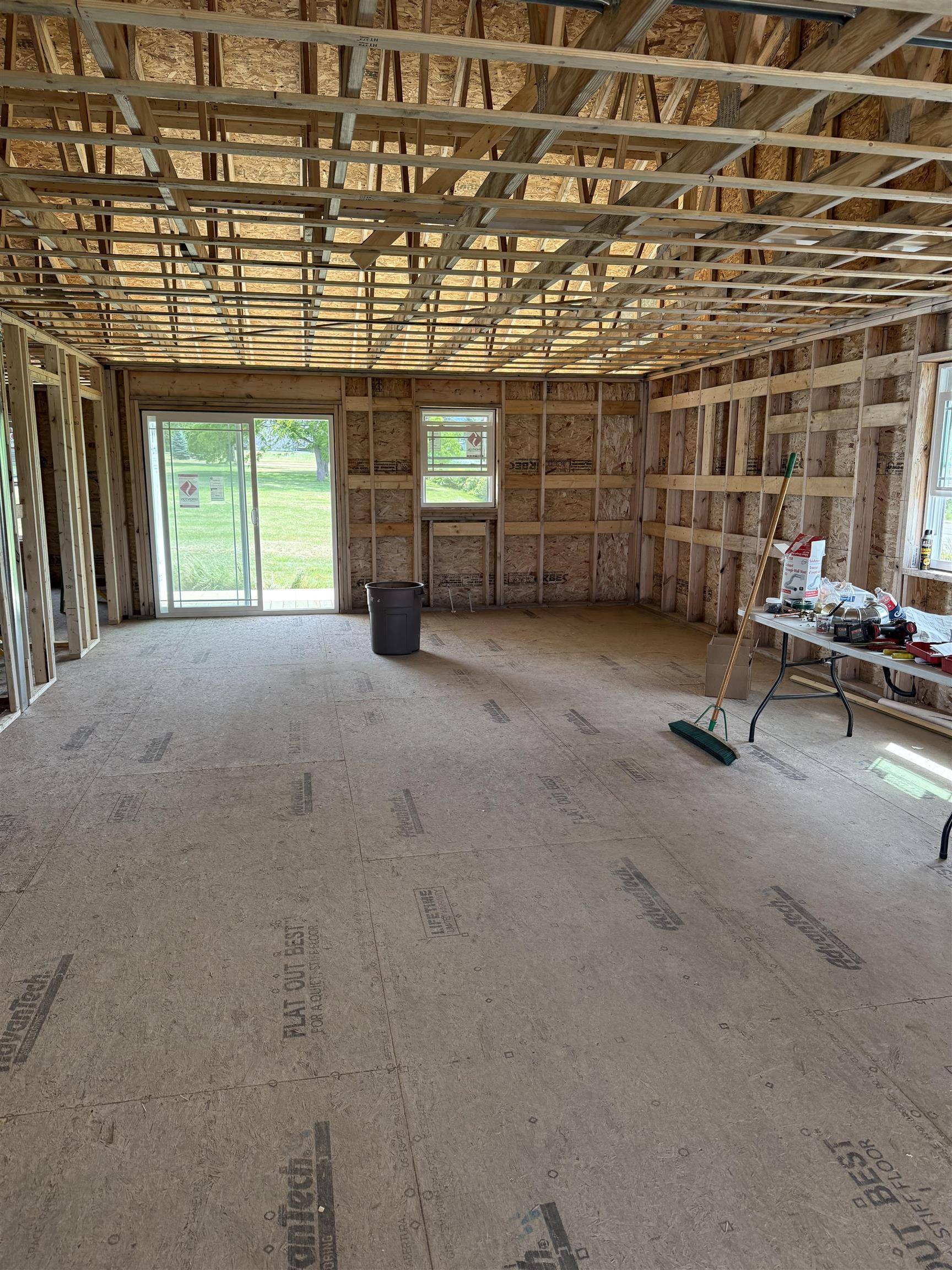 St. Albans Town, VT 05478,16 Dozer DR