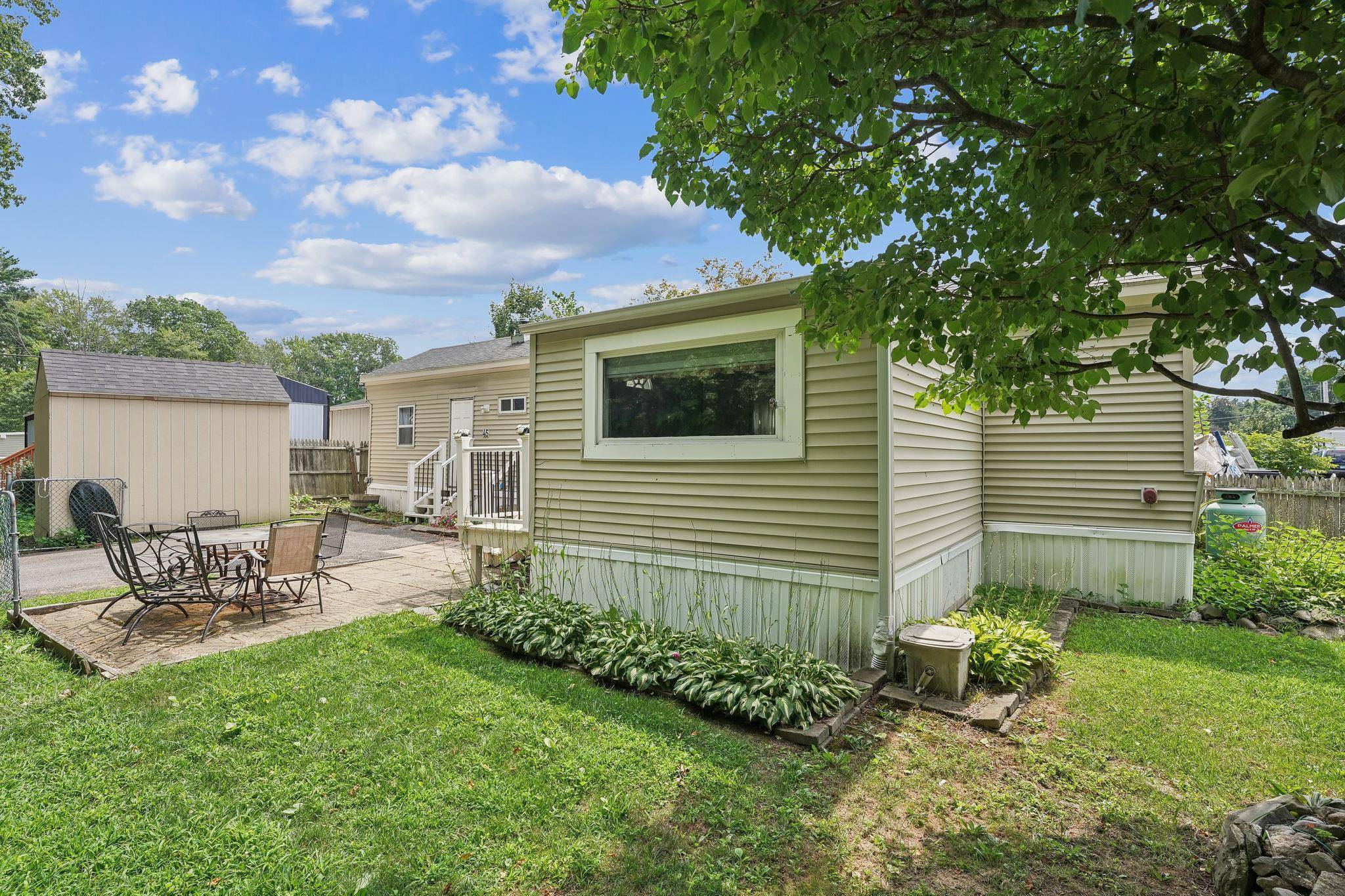 Salem, NH 03079,75 S Polcy ST #45