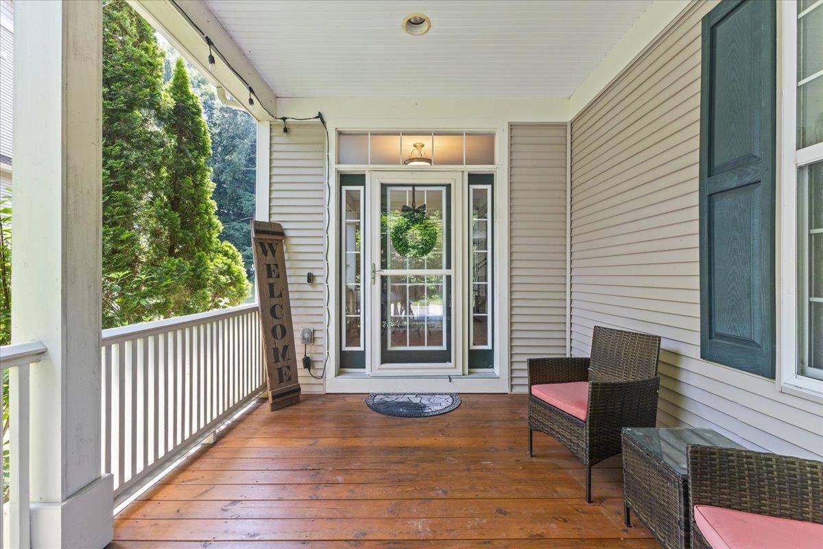 Essex Junction, VT 05452,70 Dunbar DR