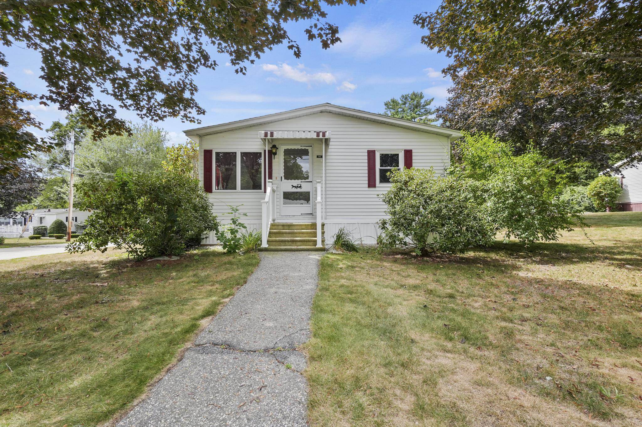 Hampstead, NH 03841,1 Grace WAY