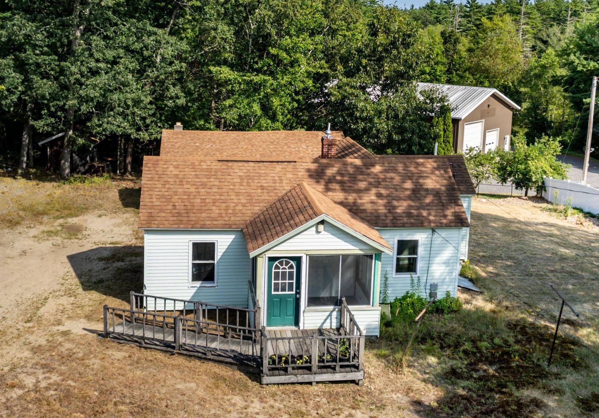 Raymond, NH 03077,126 Chester RD