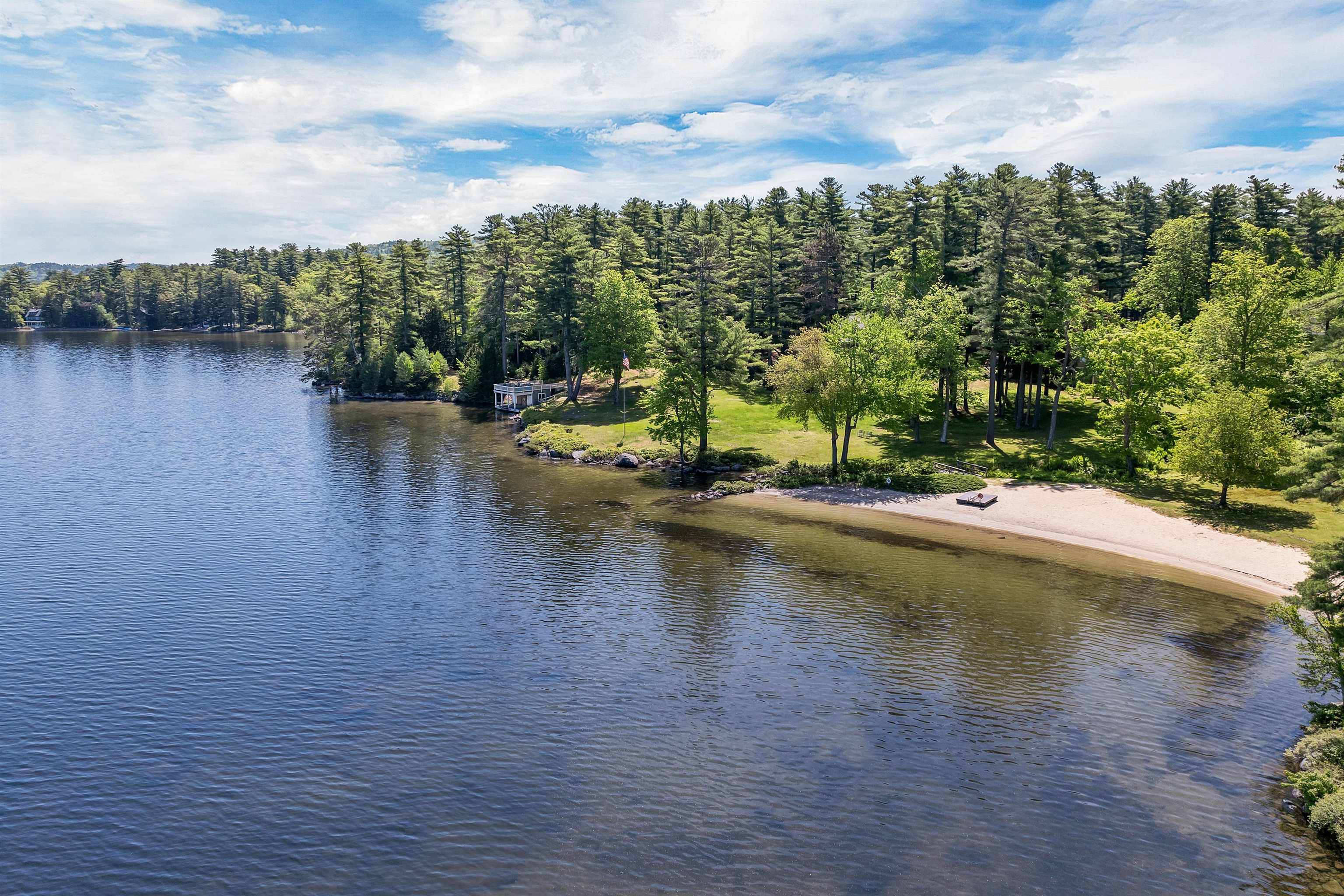 Wolfeboro, NH 03894,31 Point Breeze RD