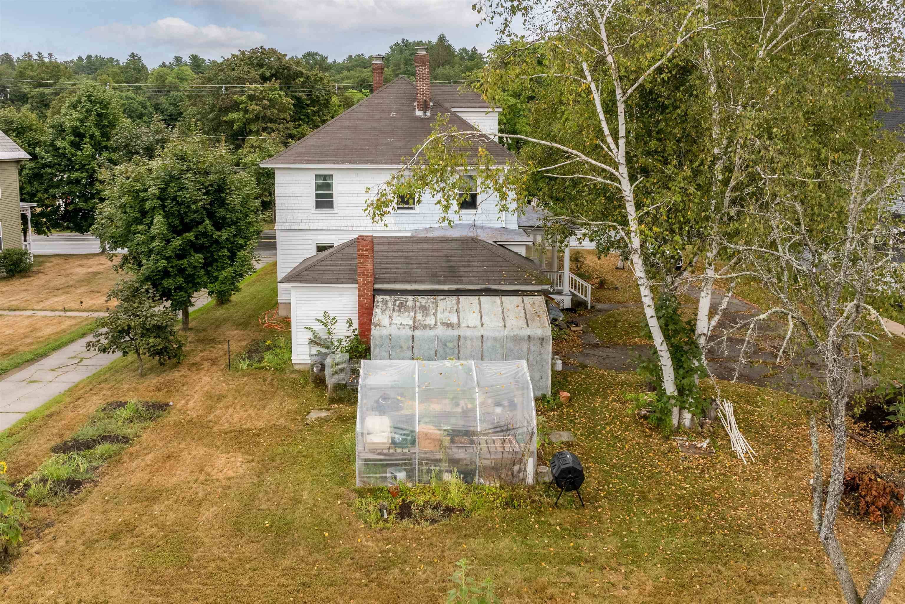 Newport, NH 03773,162 N Main ST