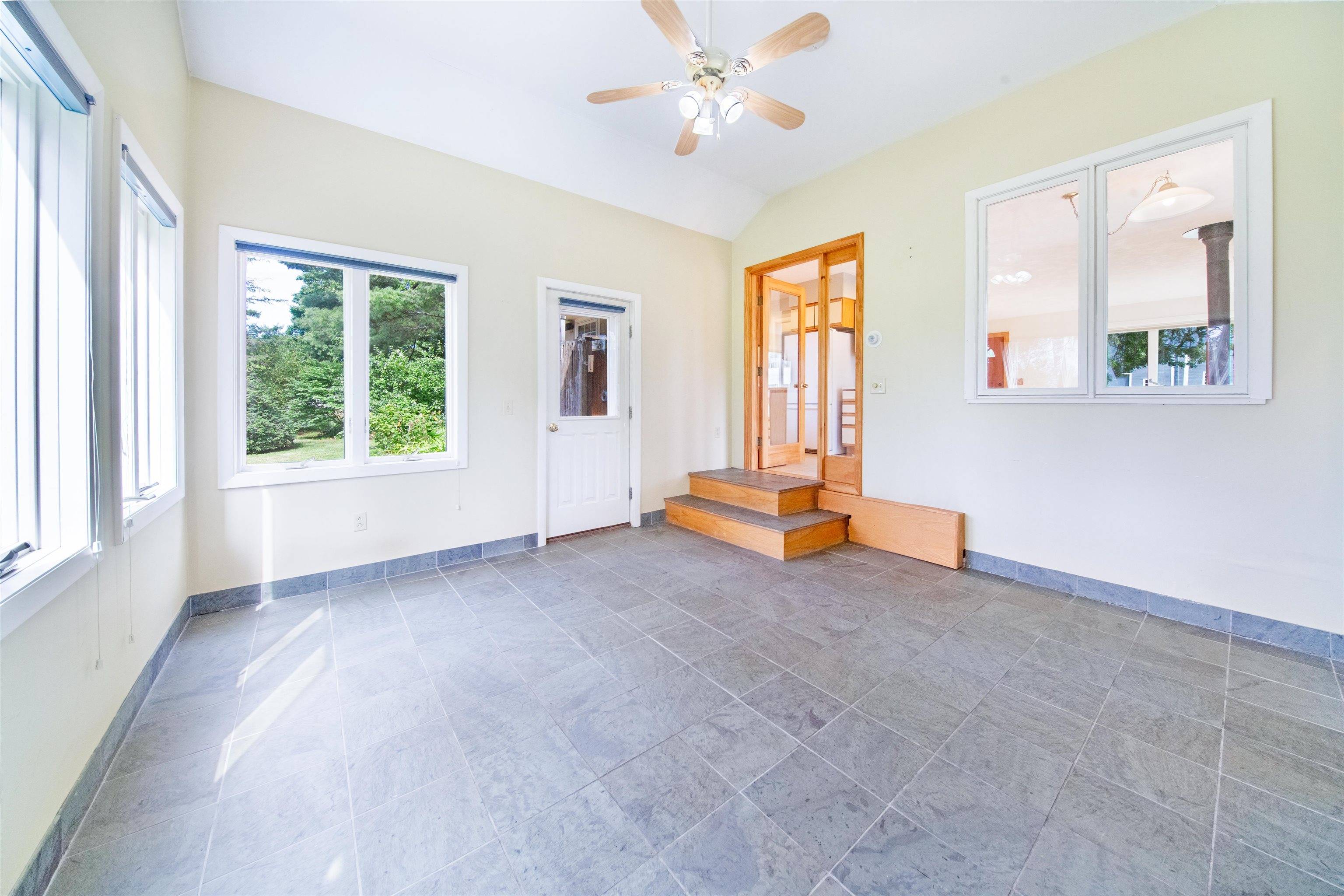 Williston, VT 05495,305 North Williston RD
