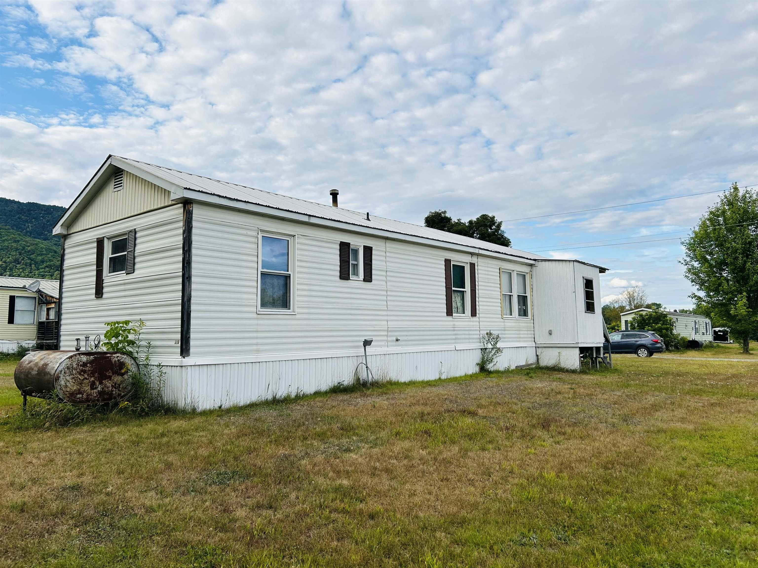 Columbia, NH 03576,31 Preston LN