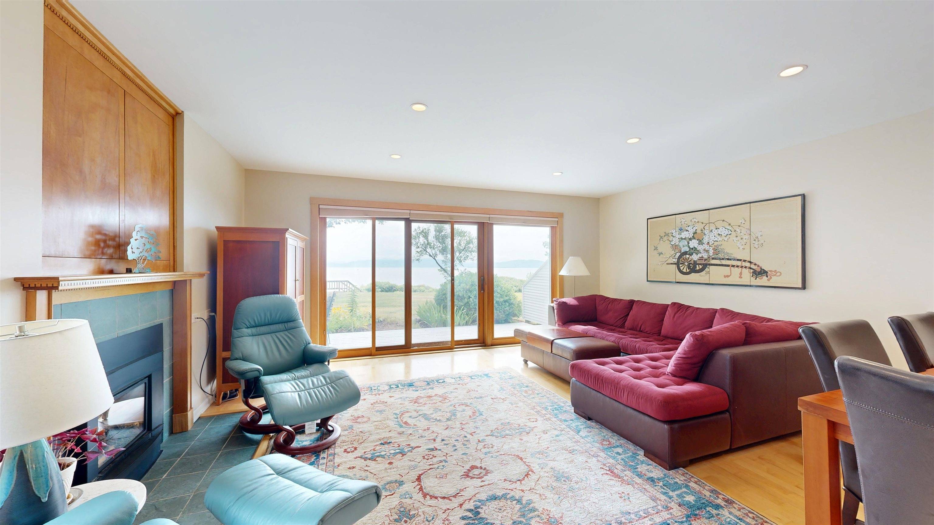 Burlington, VT 05408,28 Northshore DR