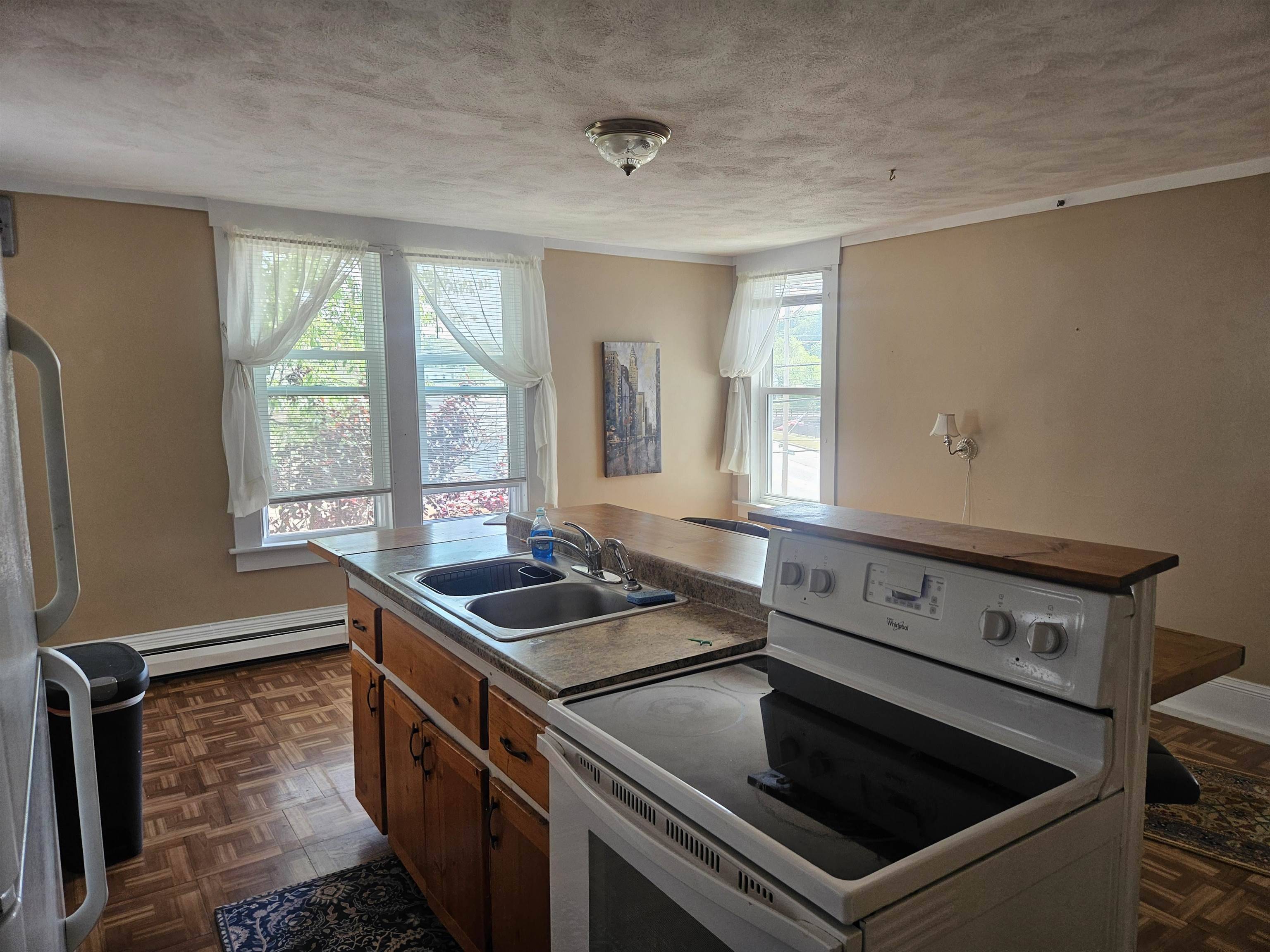 Tilton, NH 03276,4 Chestnut ST #4B