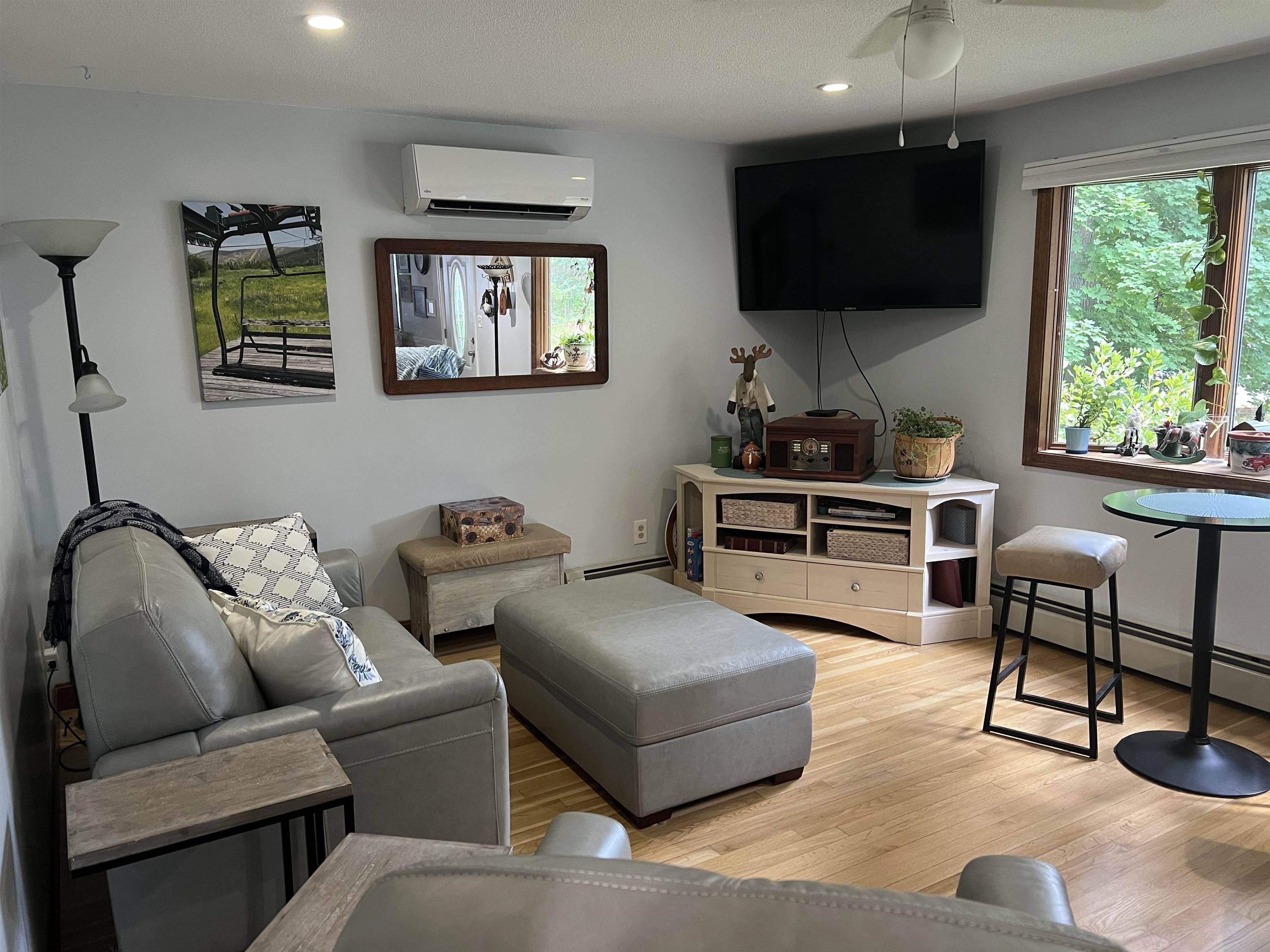 Windham, NH 03087,1 Lisa RD