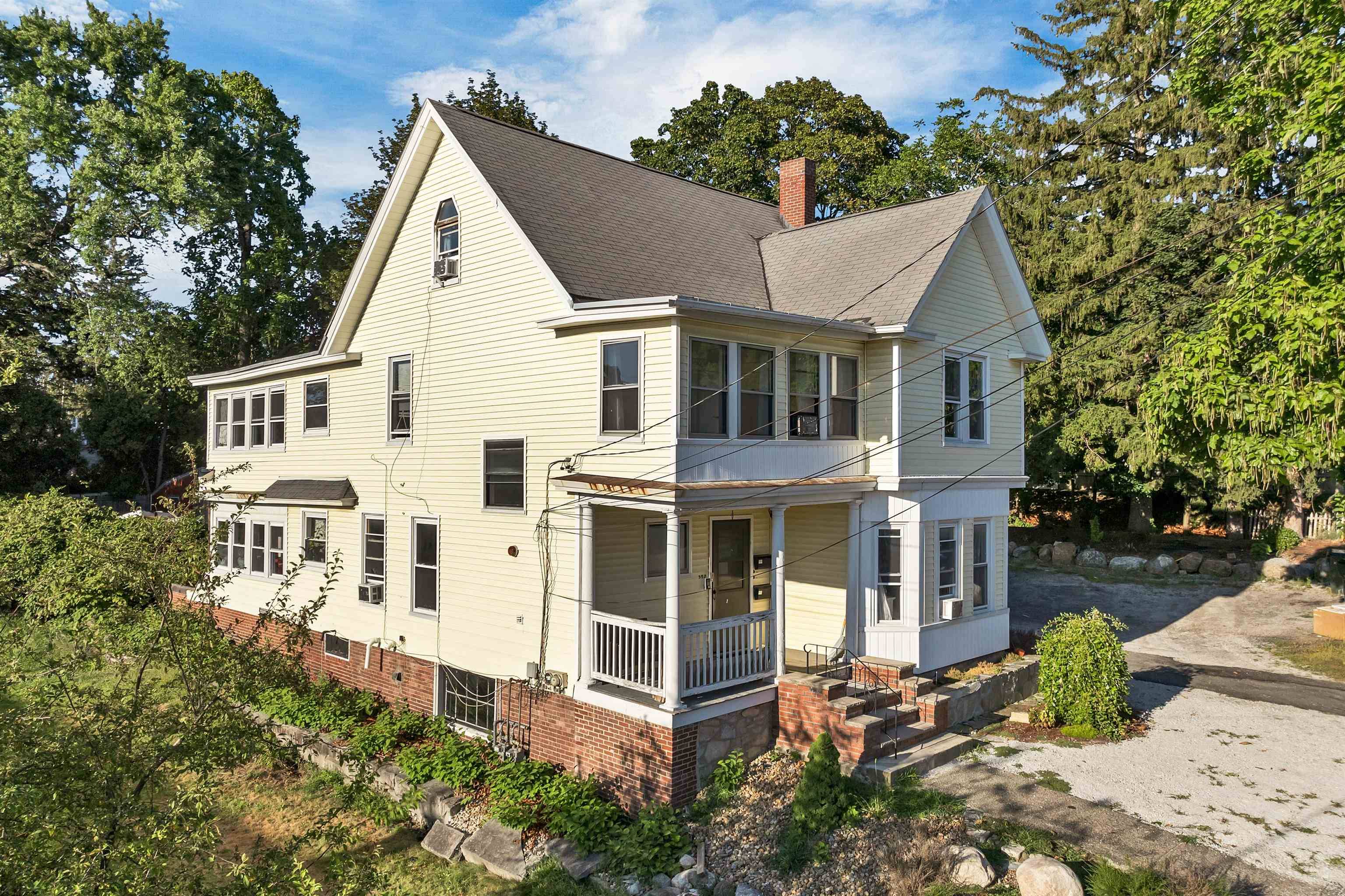 Manchester, NH 03104,352 Lowell ST