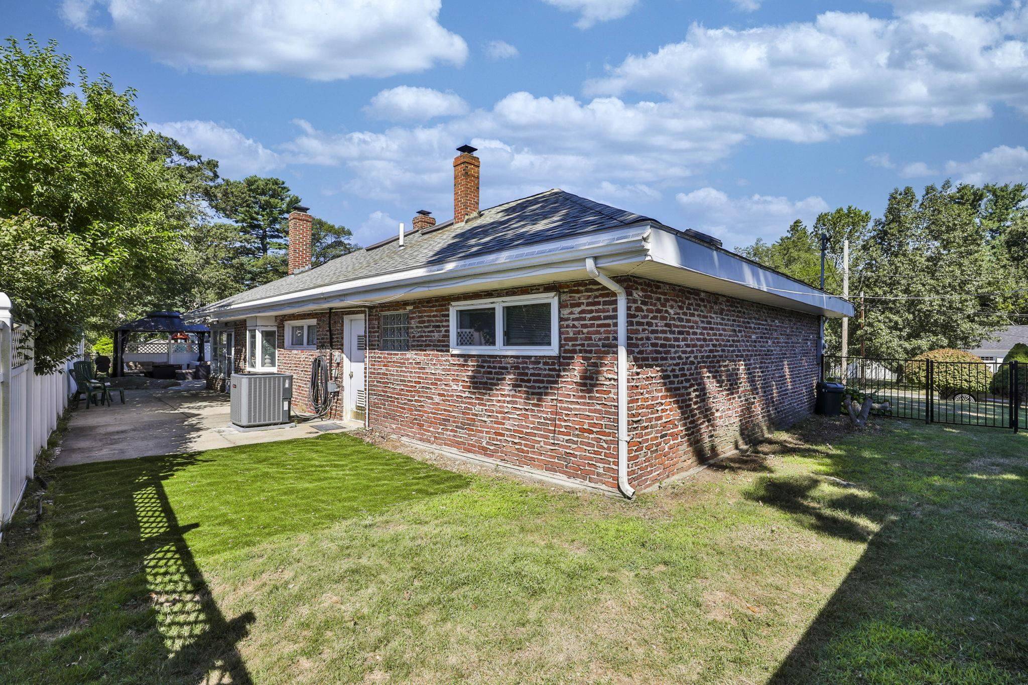 Salem, NH 03079,13 Irving ST