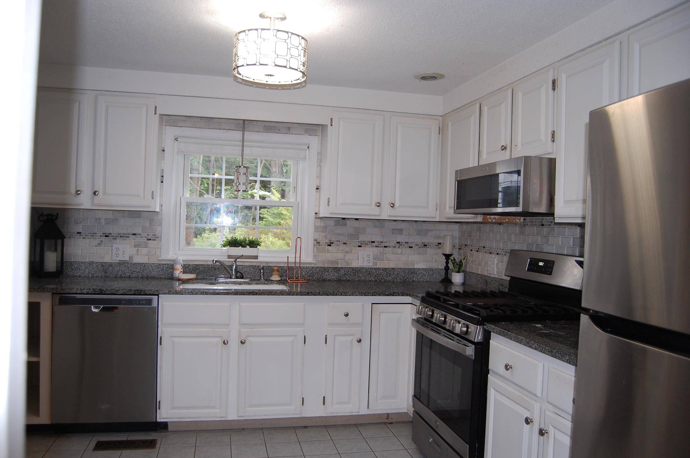 Hopkinton, NH 03229,104 River Grant DR