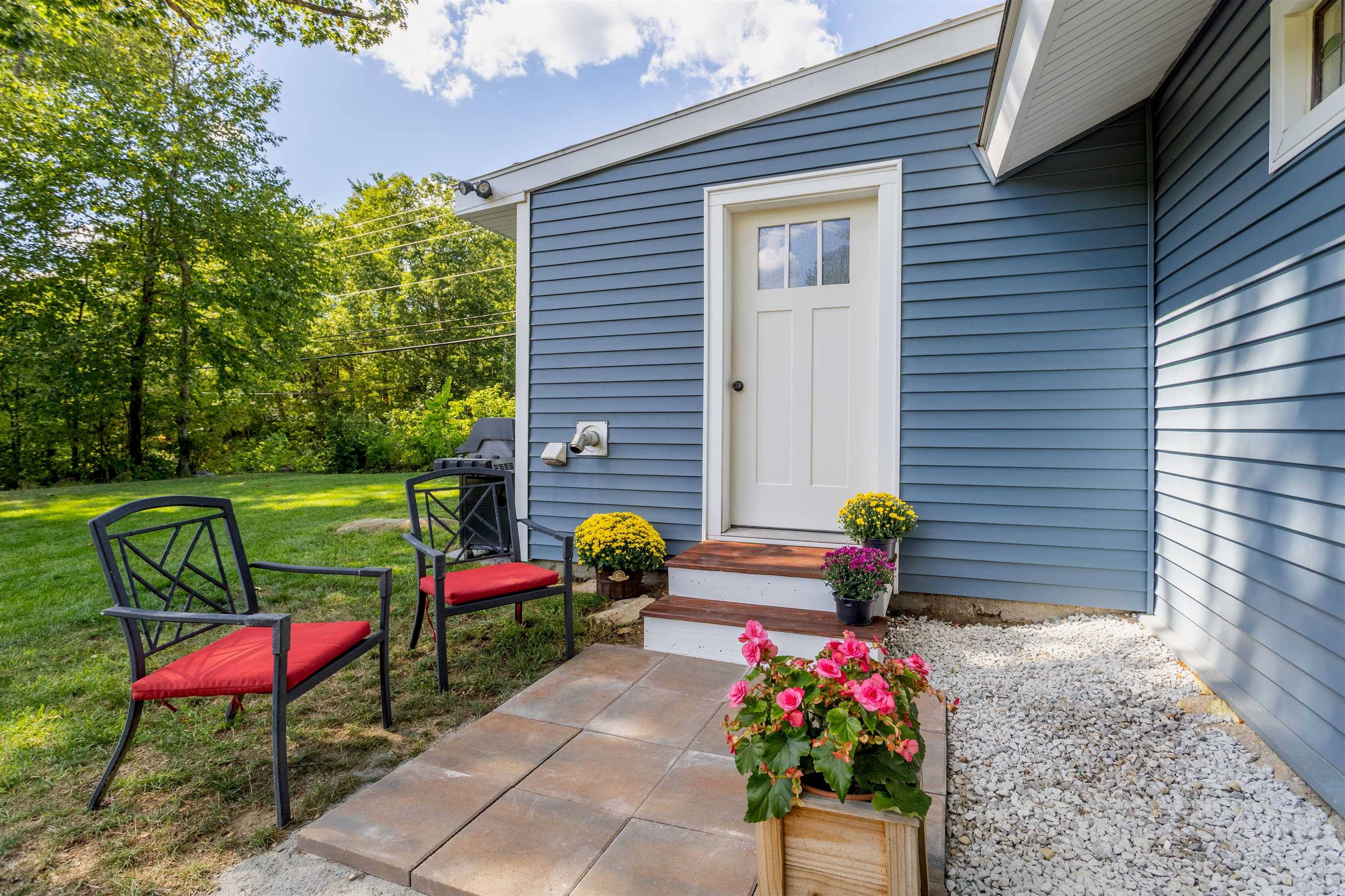 Brookline, NH 03033,303 Route 13