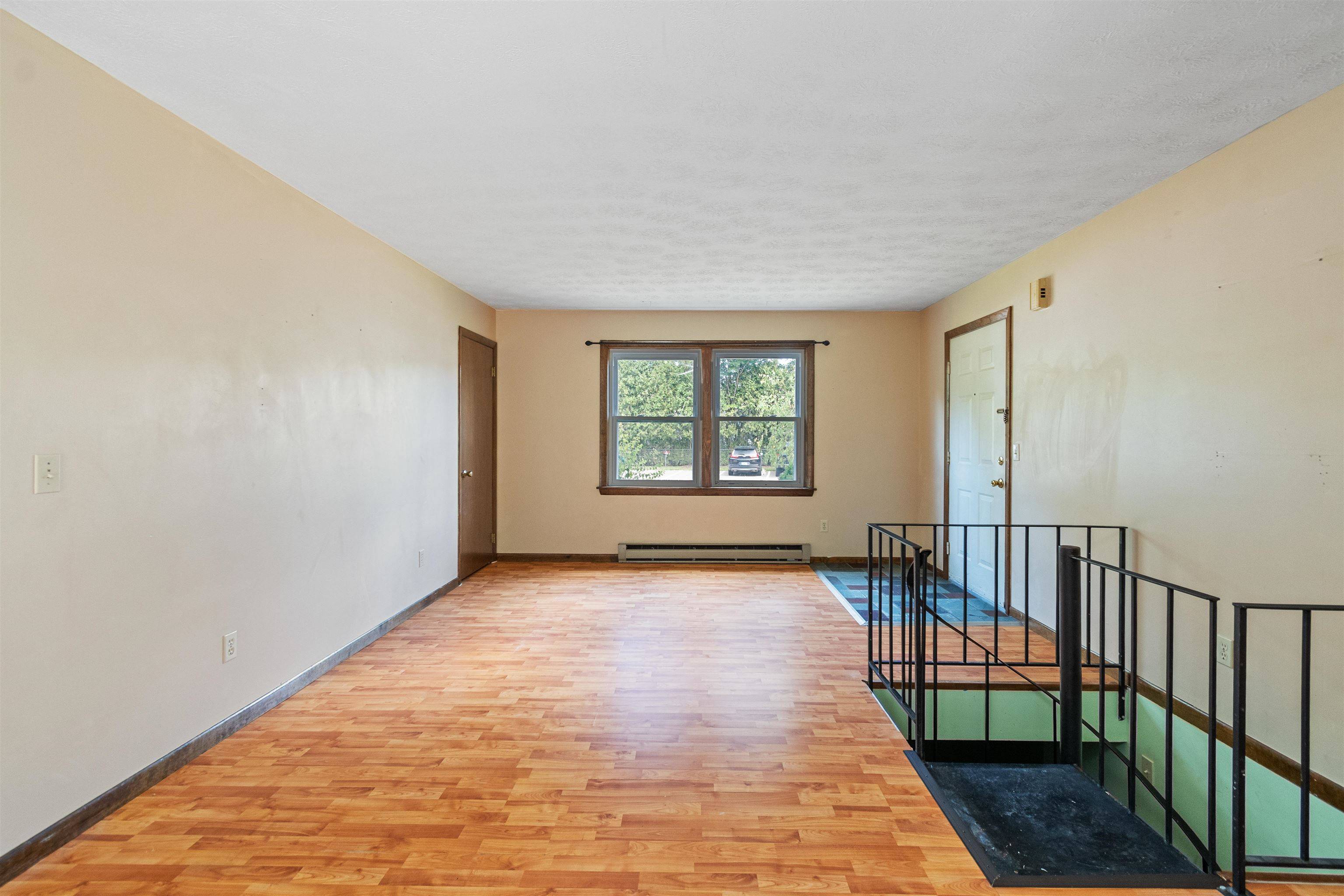 Milton, VT 05468,8 Evergreen DR #102