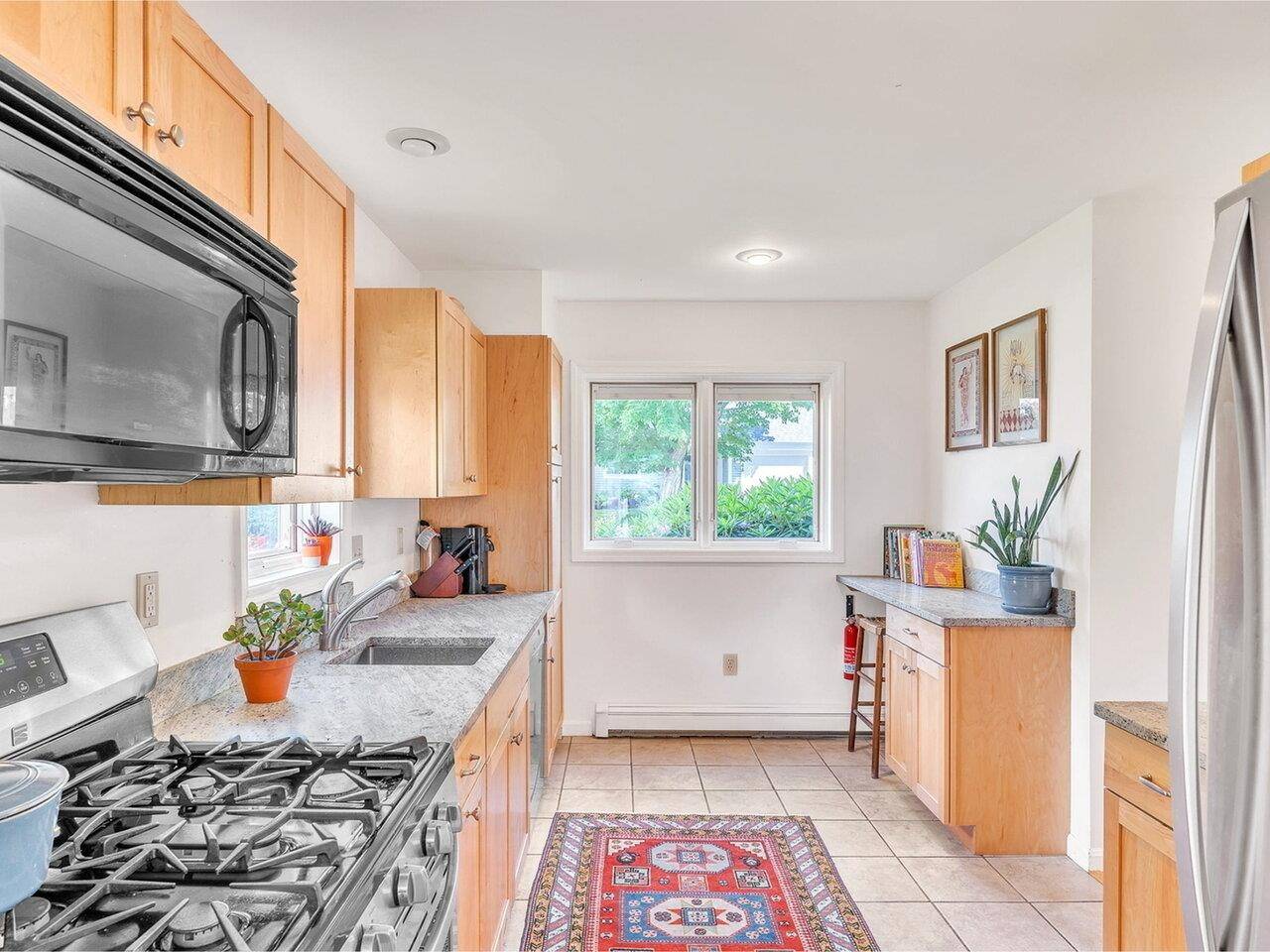 Burlington, VT 05408,43 Cumberland RD #4