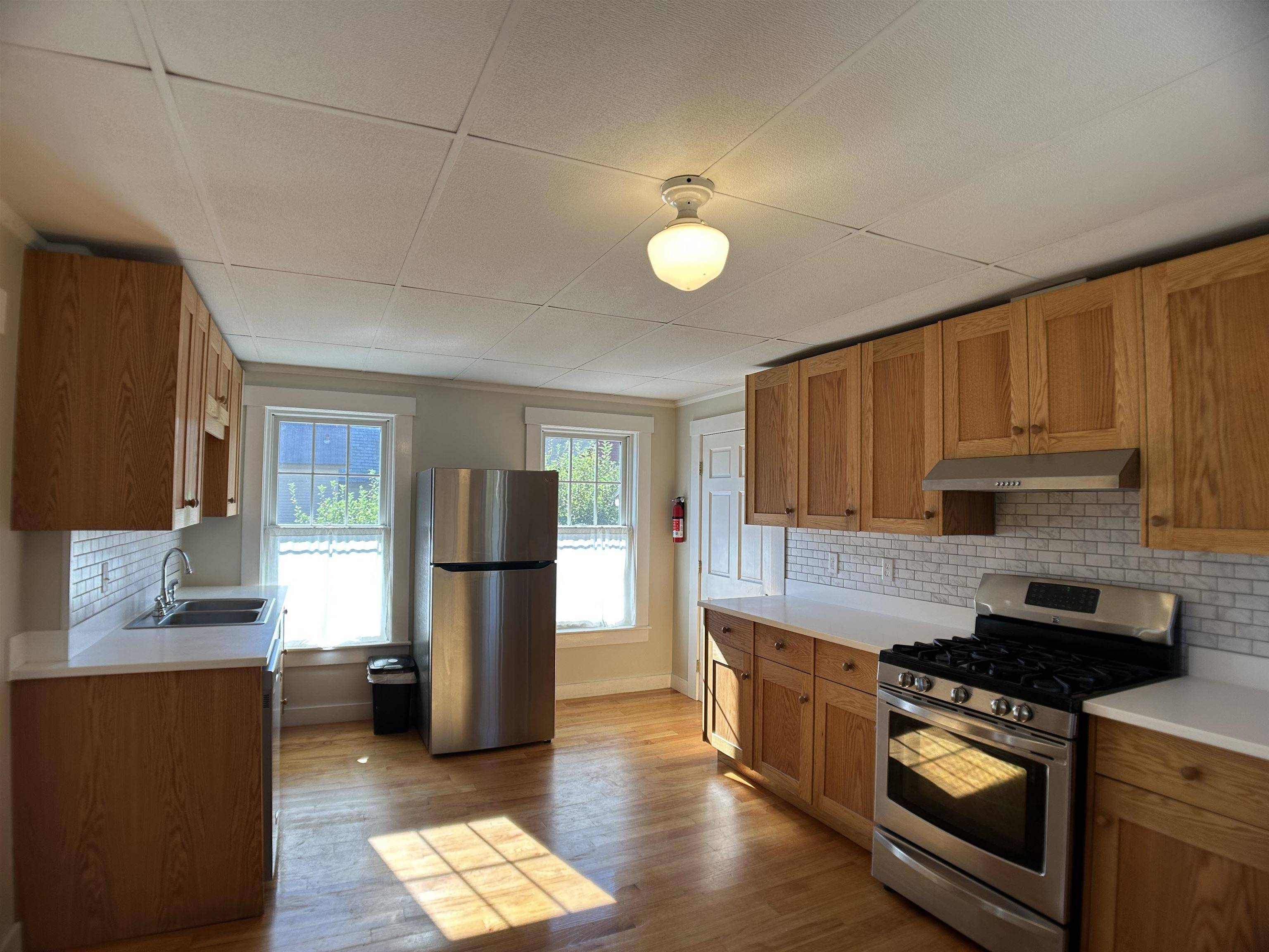 Chester, VT 05143,447 Elm ST