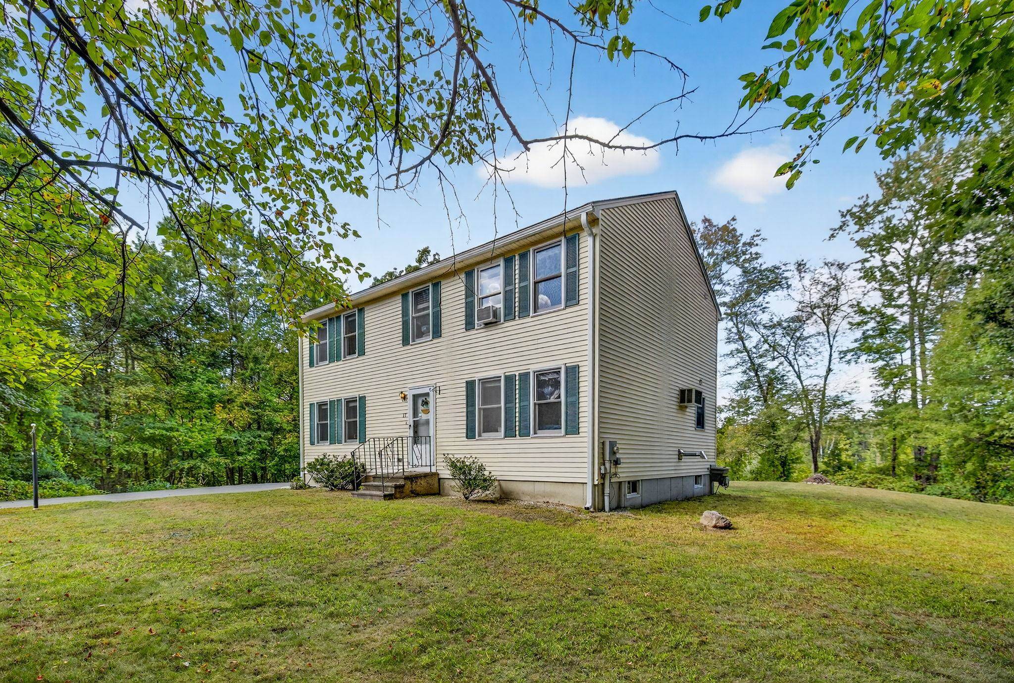 Londonderry, NH 03053,17 Westminster DR