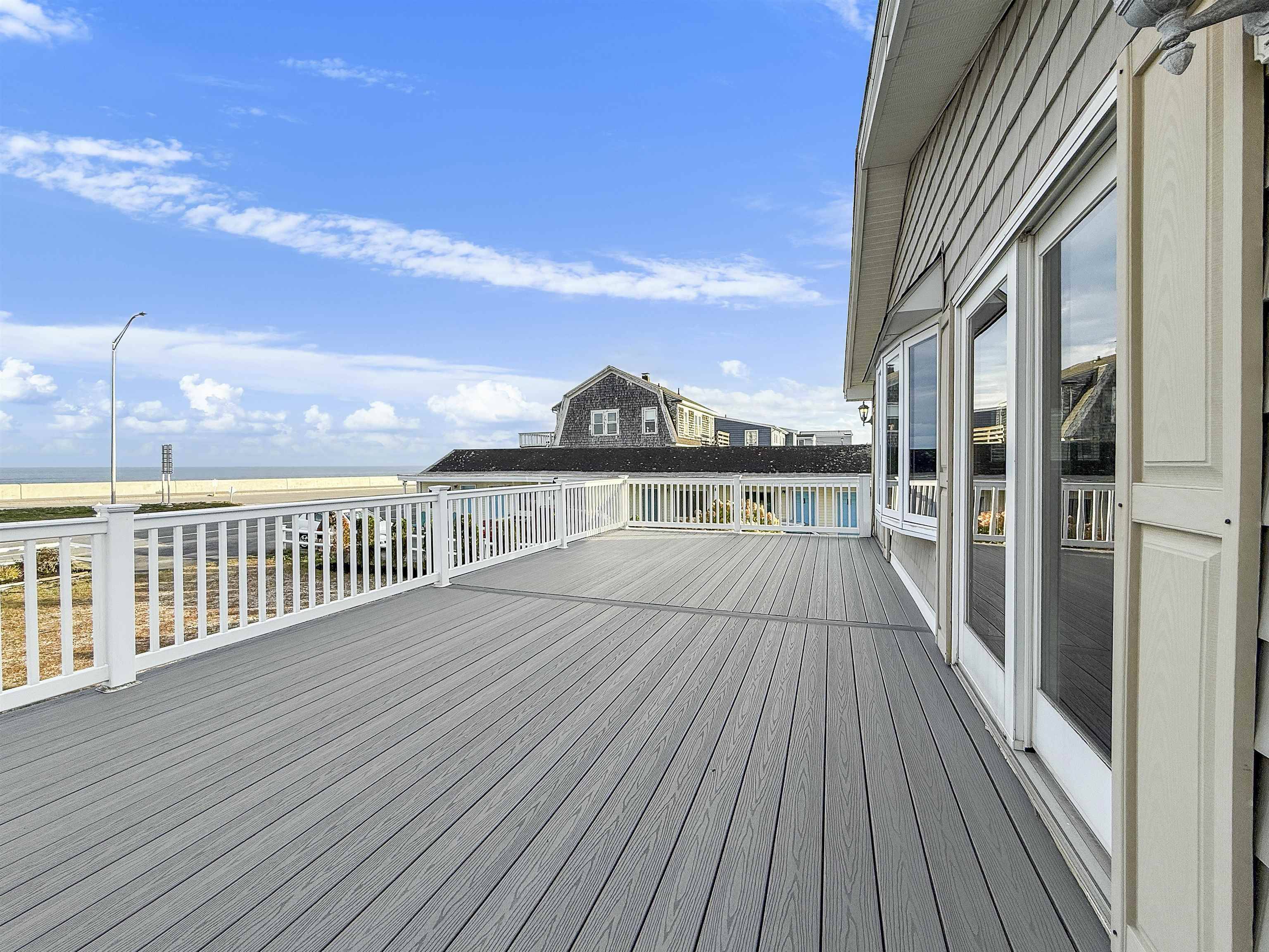 Hampton, NH 03824,917 Ocean BLVD