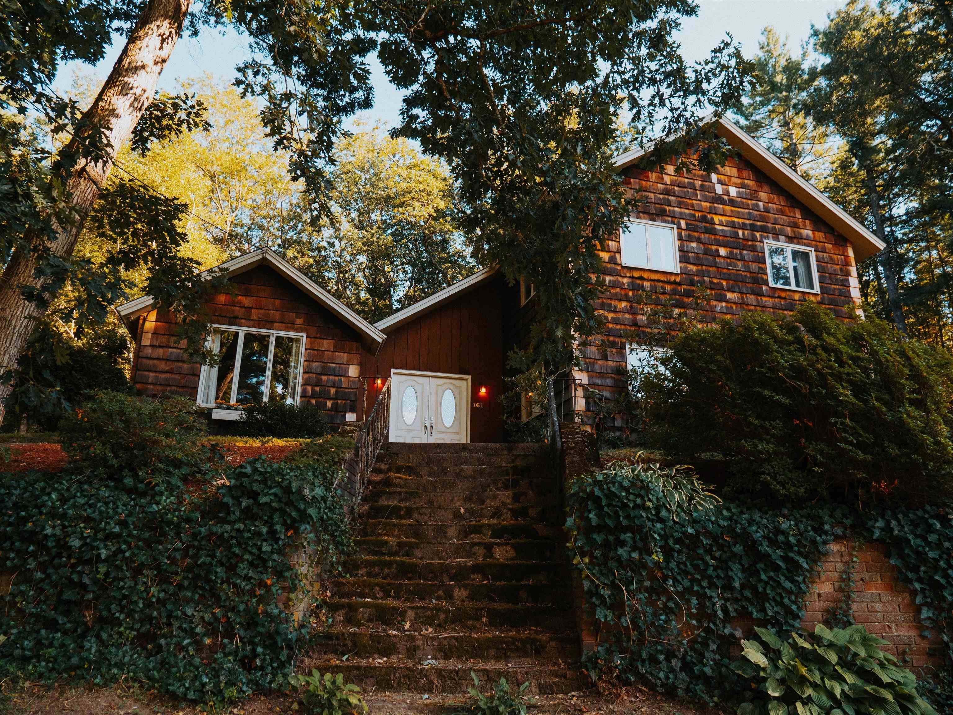 Bedford, NH 03110,161 County RD