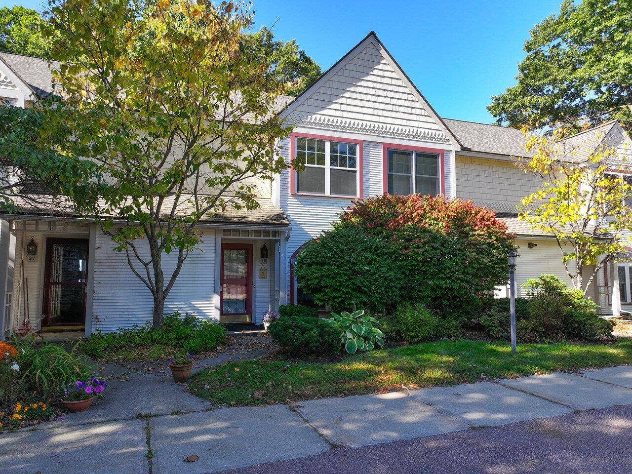 Burlington, VT 05408,96 Northshore DR