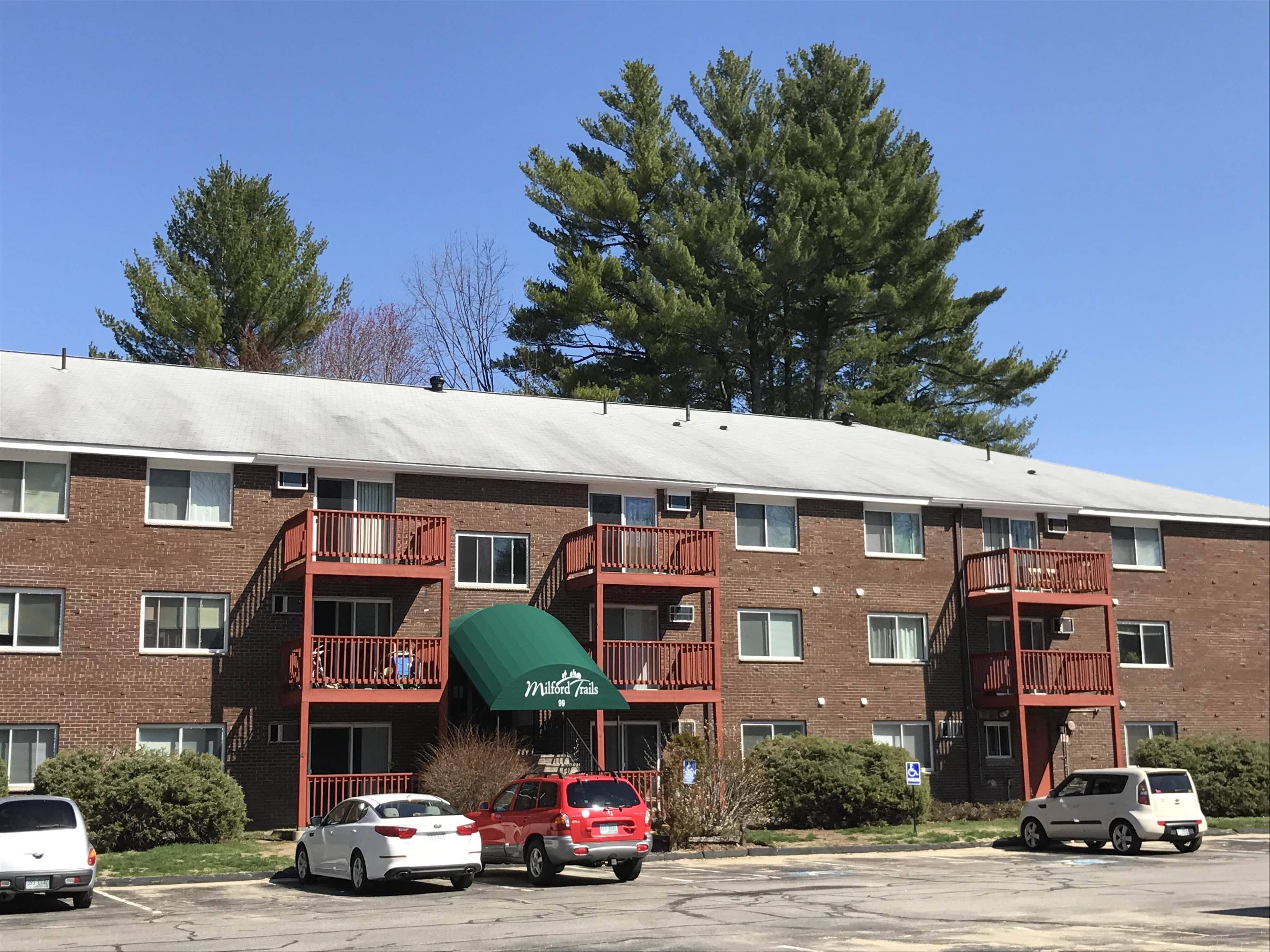 Milford, NH 03055,95 Powers ST #121