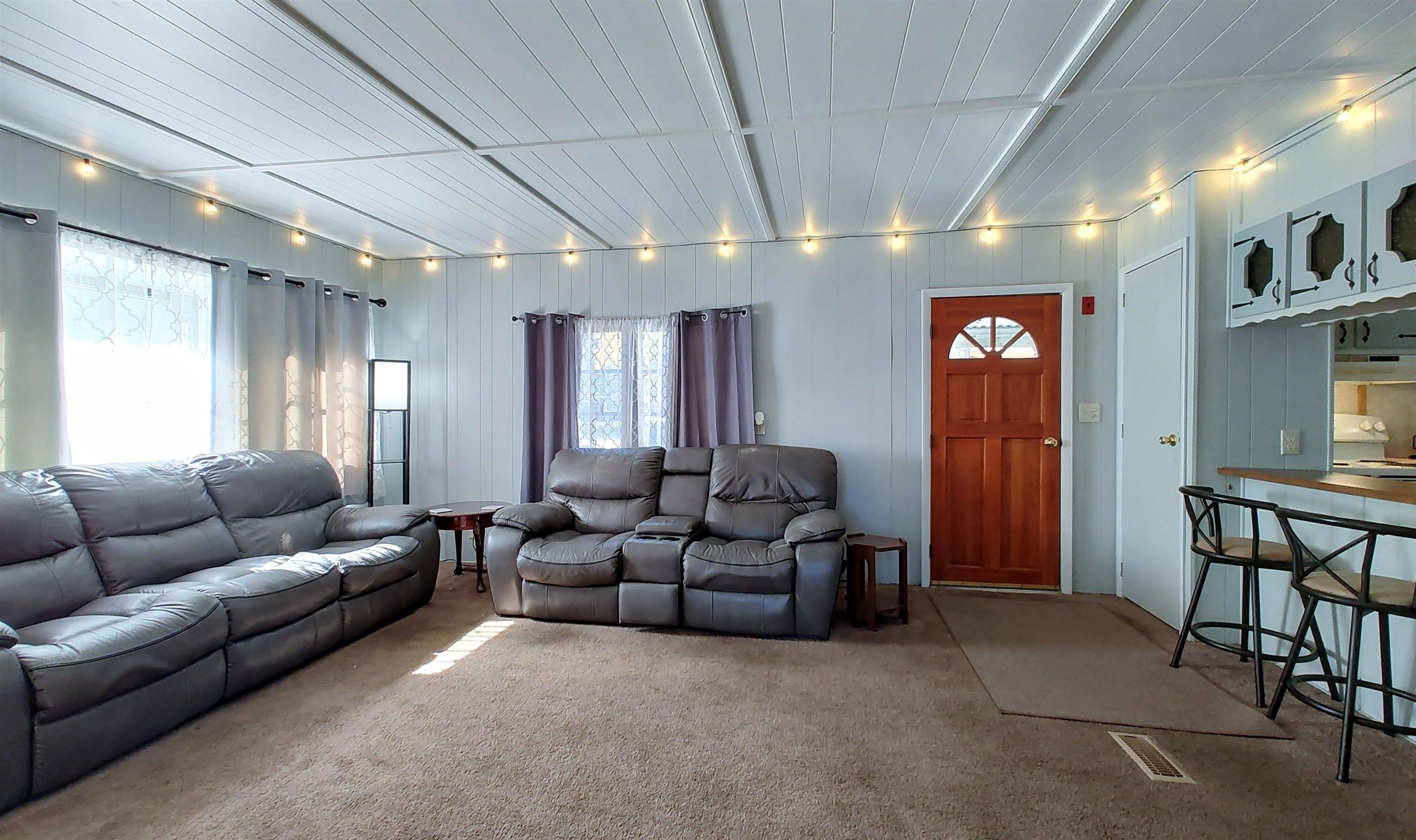 Exeter, NH 03833,116 Robin Hood DR