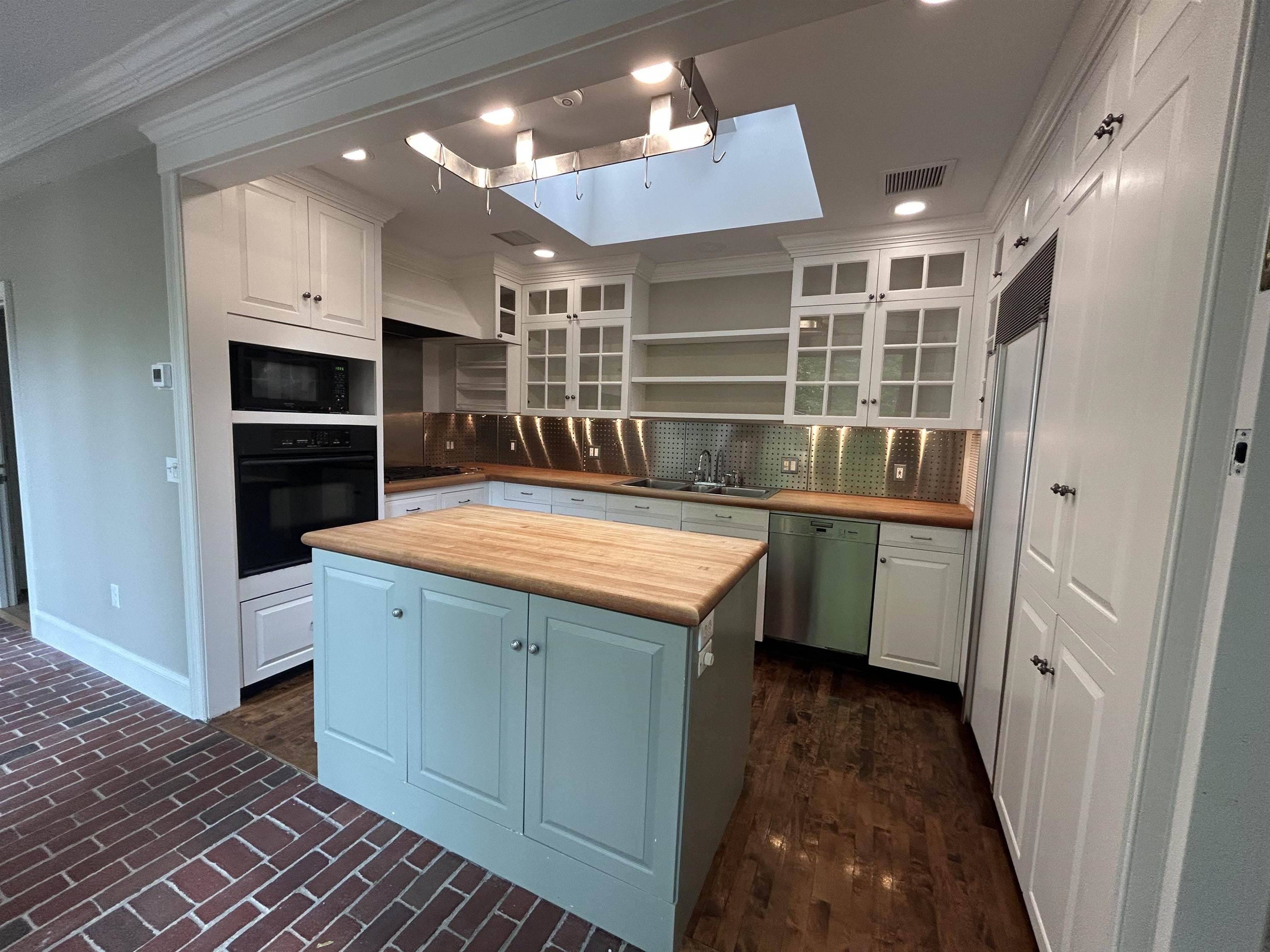 Exeter, NH 03833,81 Front ST #Unit 6