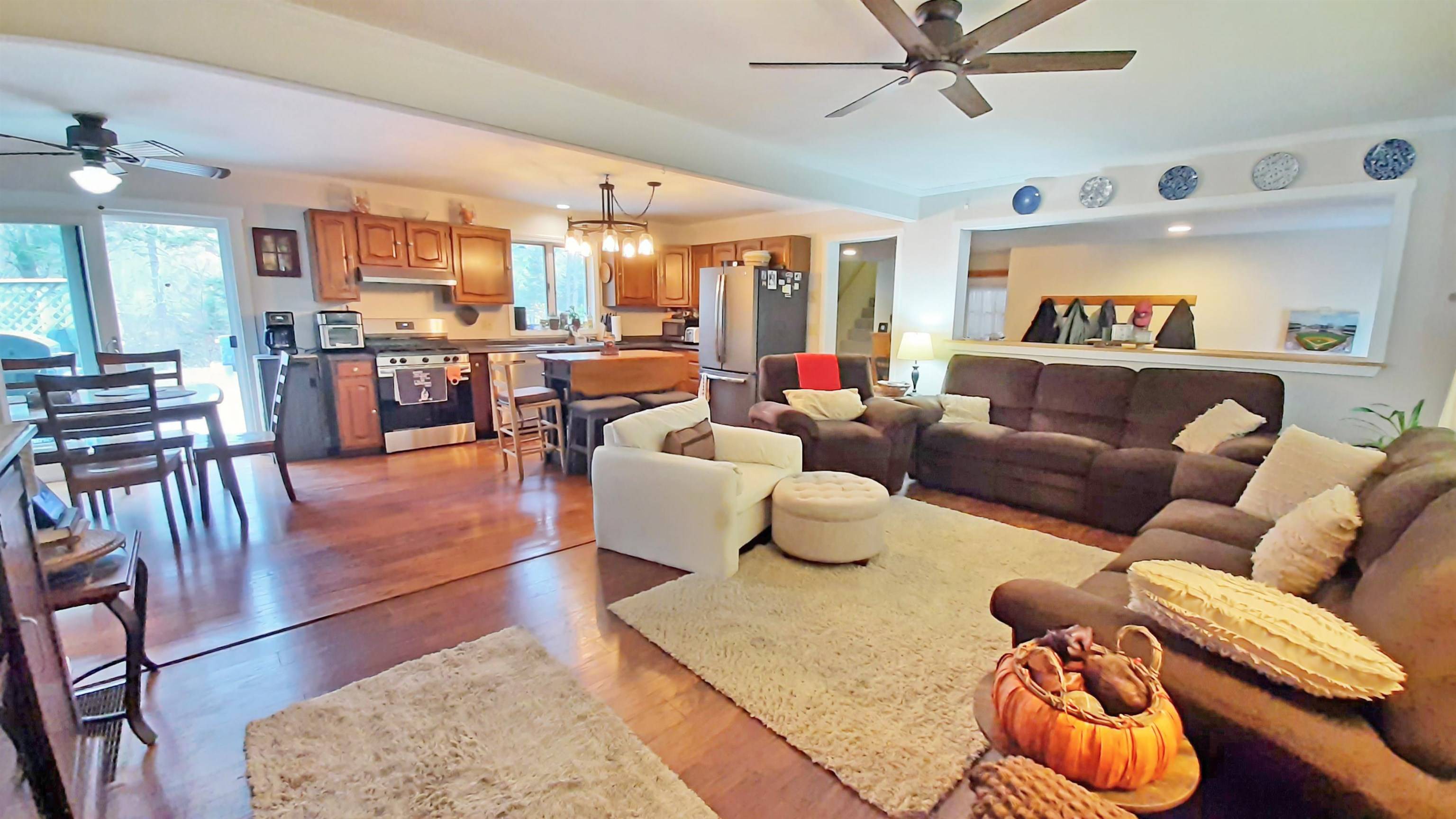 Mount Holly, VT 05758,188 Station RD