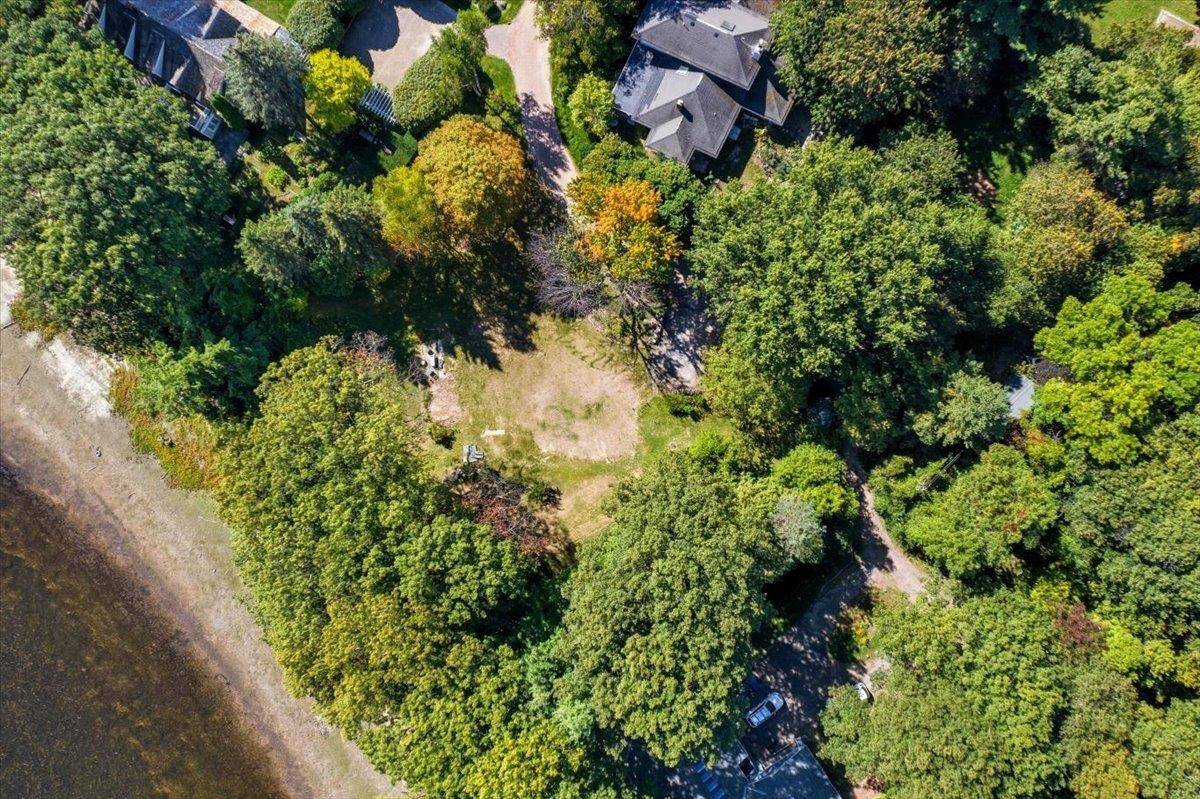 Colchester, VT 05446,728 Malletts Bay Club RD