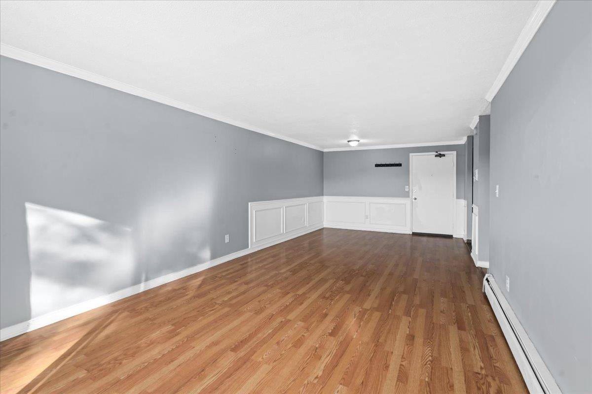 Hooksett, NH 03106,130 Mammoth RD #413