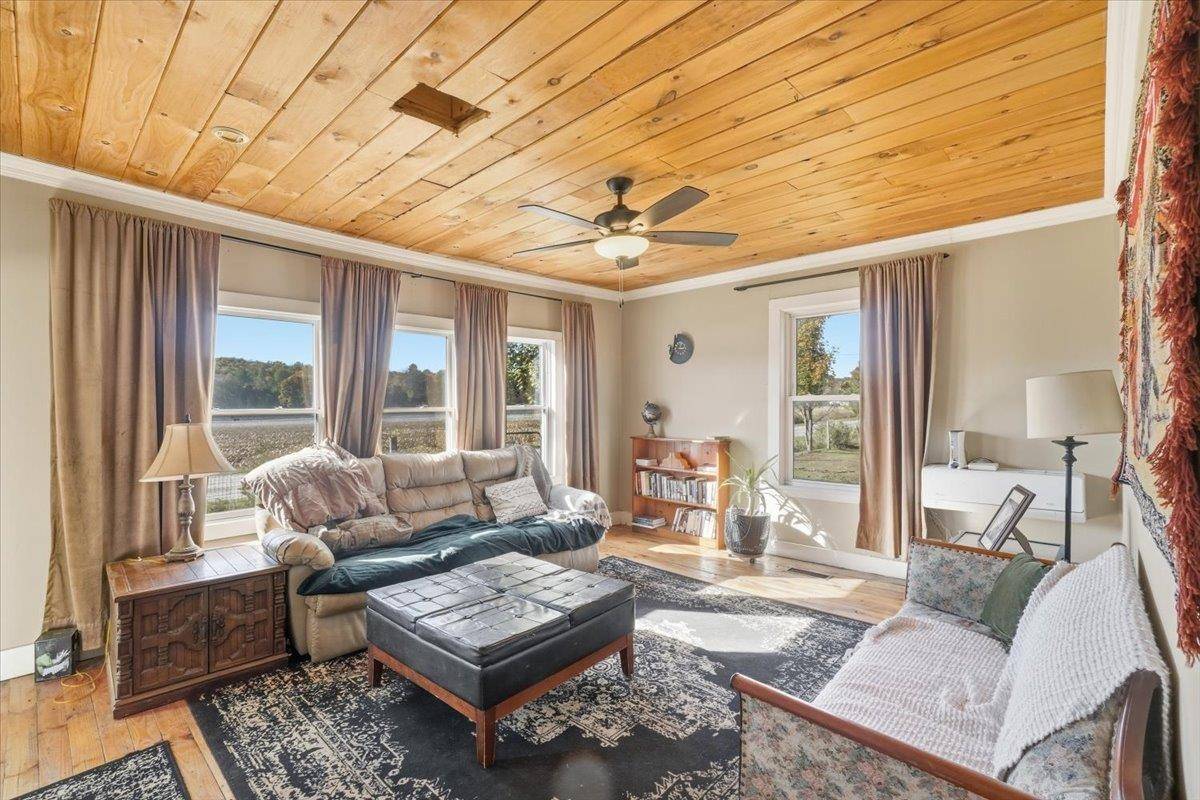 Milton, VT 05468,84 Beebe Hill RD