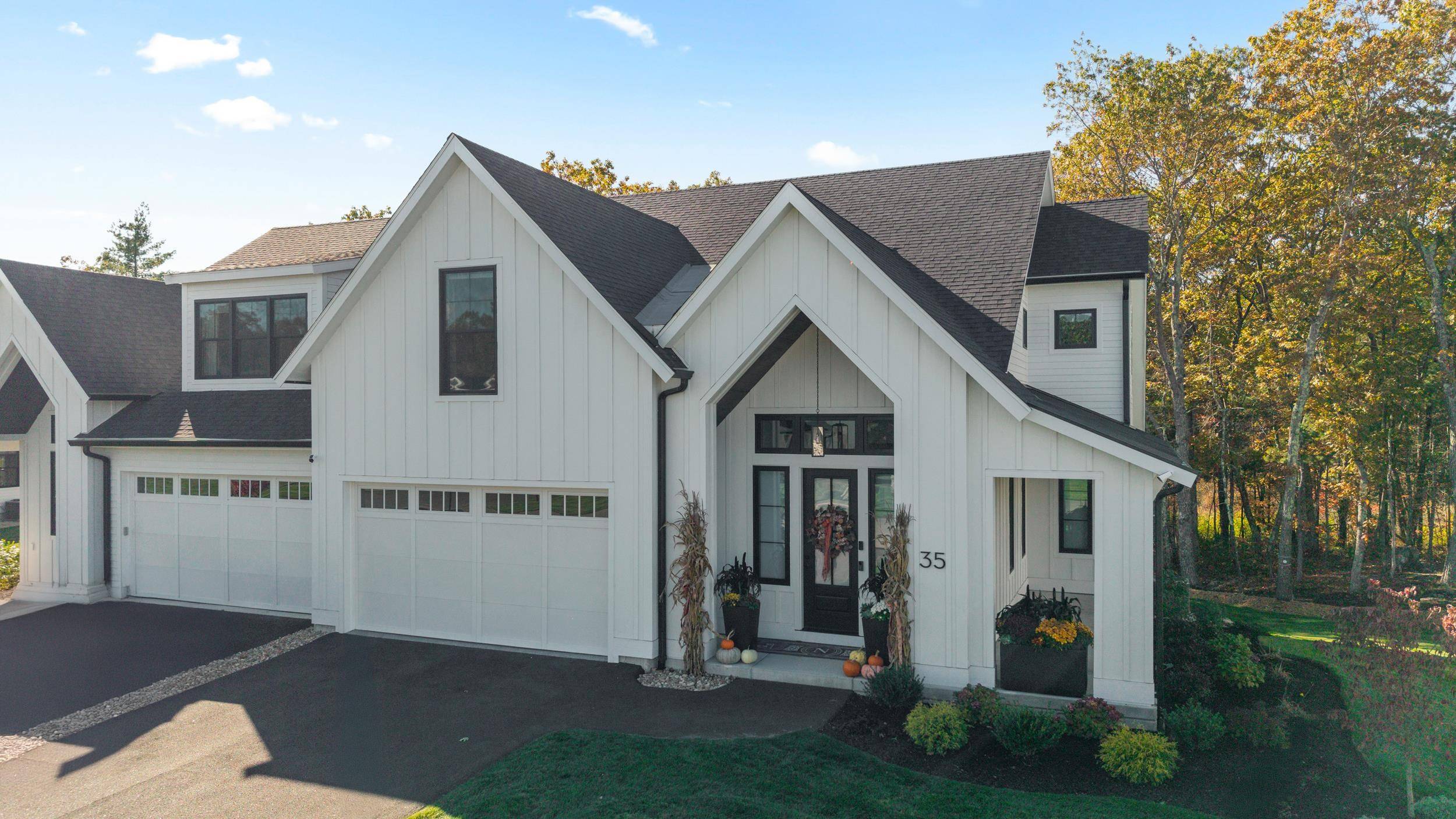 Windham, NH 03087,44 Trails Edge RD