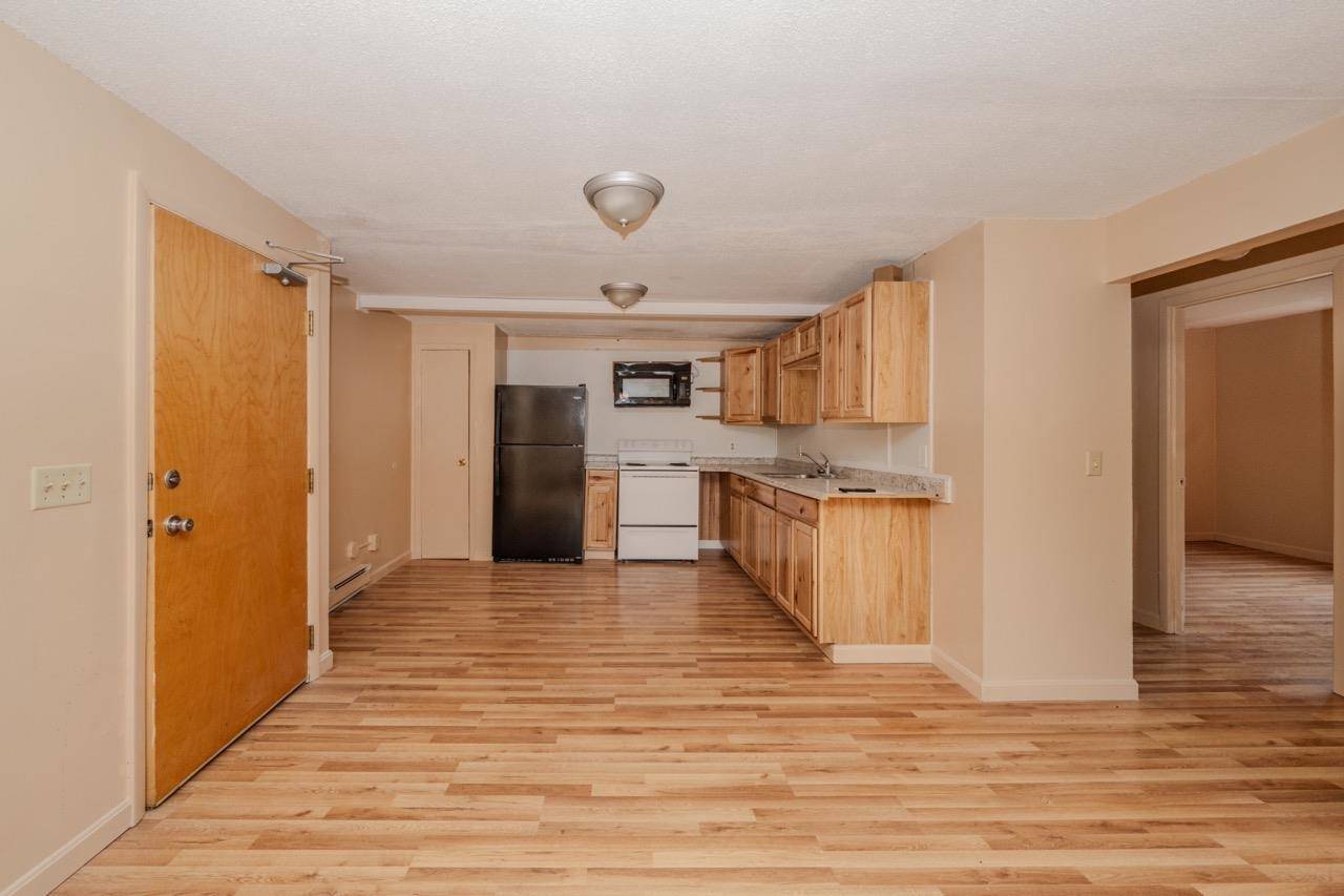 Bristol, NH 03222-3067,30 Beech ST #4B