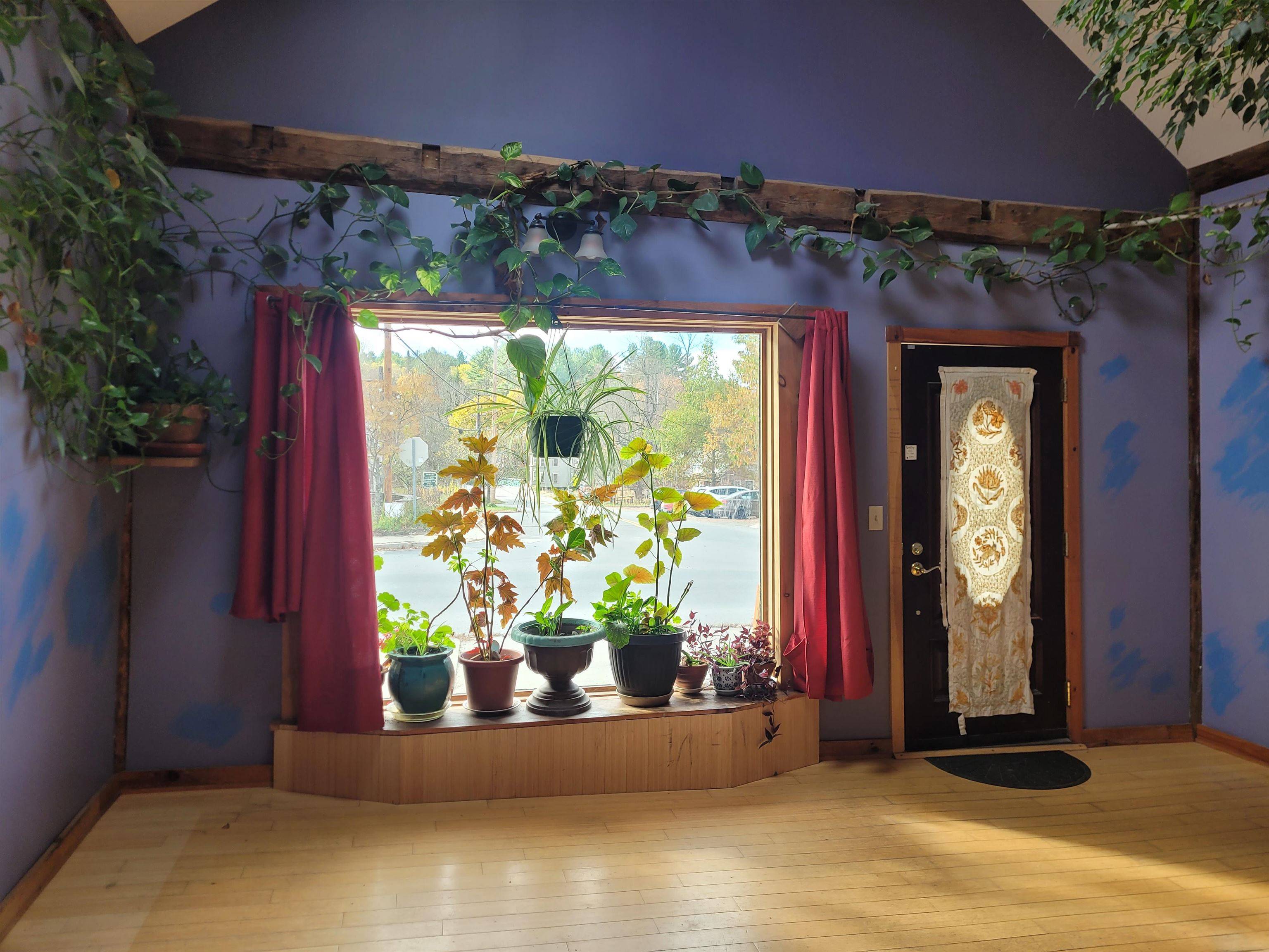 Plainfield, VT 05667,53 Main ST