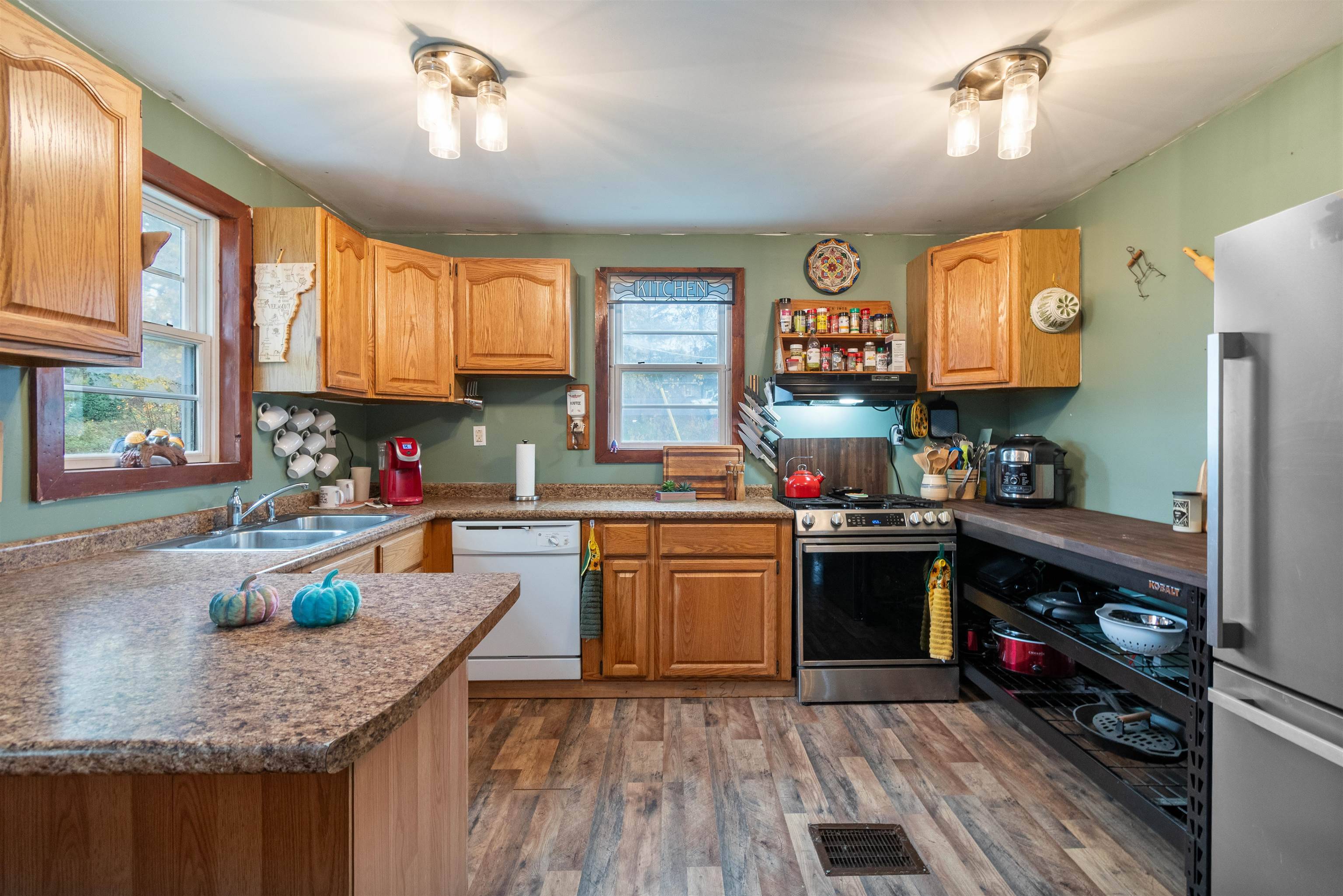 Bakersfield, VT 05441,445 Vermont Route 108S