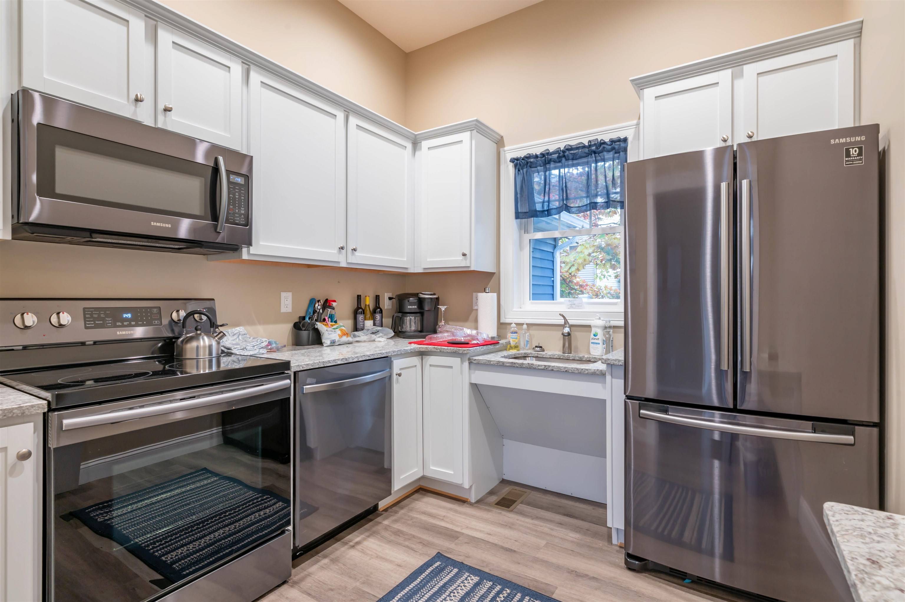 Nashua, NH 03062,46 Scenic DR