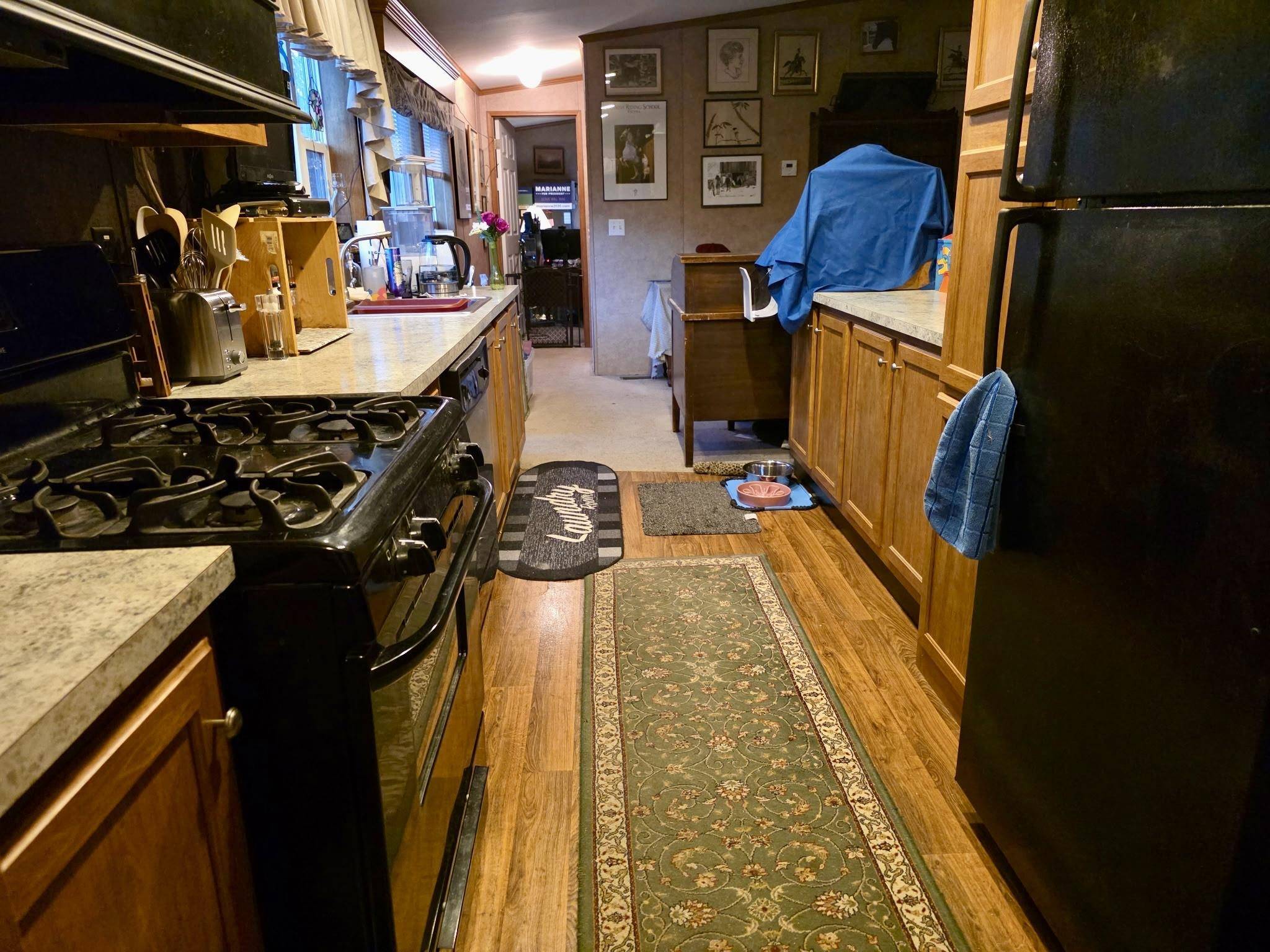 Newmarket, NH 03857,1 Lee Hook RD