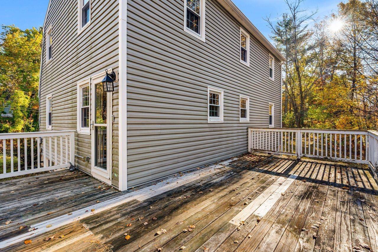 Raymond, NH 03077,2 Ventura DR