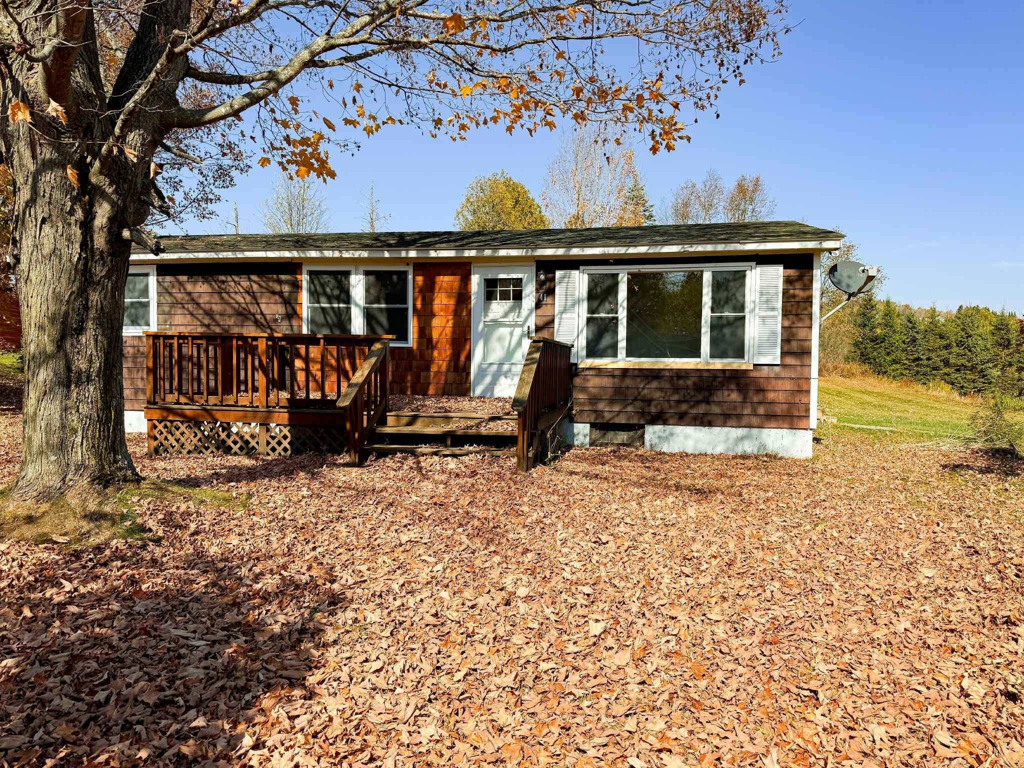 Colebrook, NH 03576,41 Couture ST