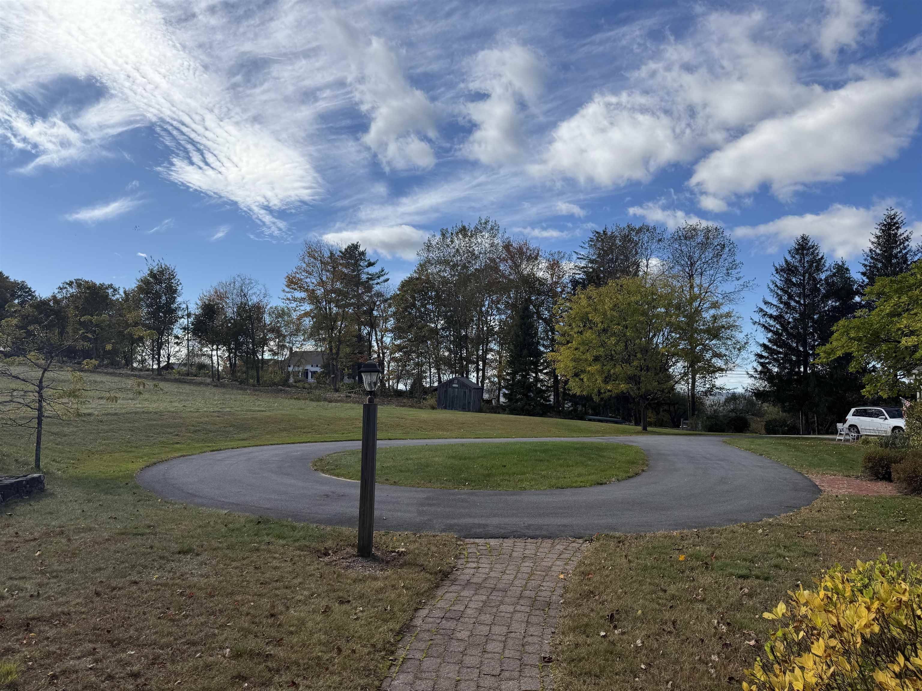 Hopkinton, NH 03229,69 Putney Hill RD