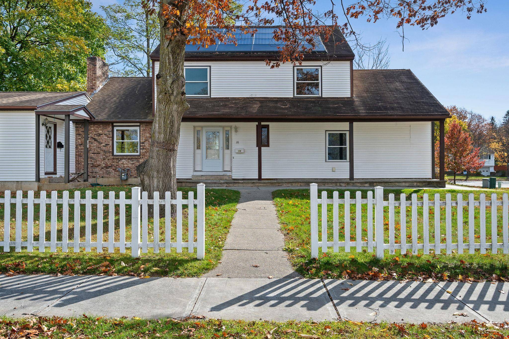 Burlington, VT 05408,16 Lakewood Pkwy