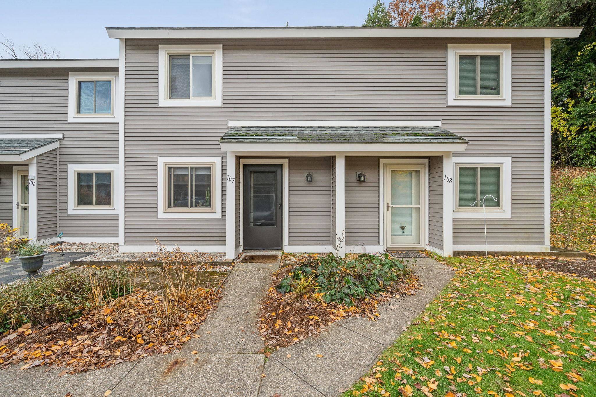 South Burlington, VT 05403,107 Sugar Tree LN