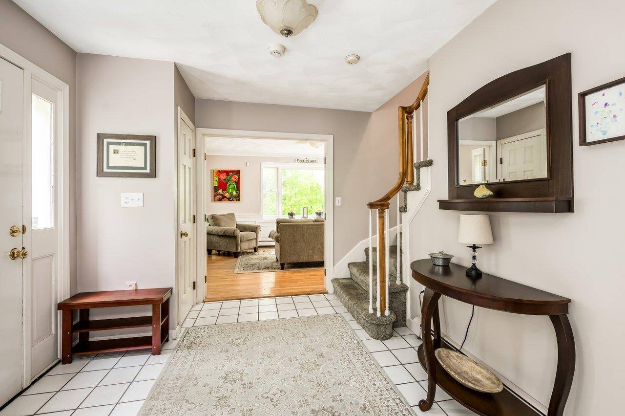 Dover, NH 03820,443 Tolend RD