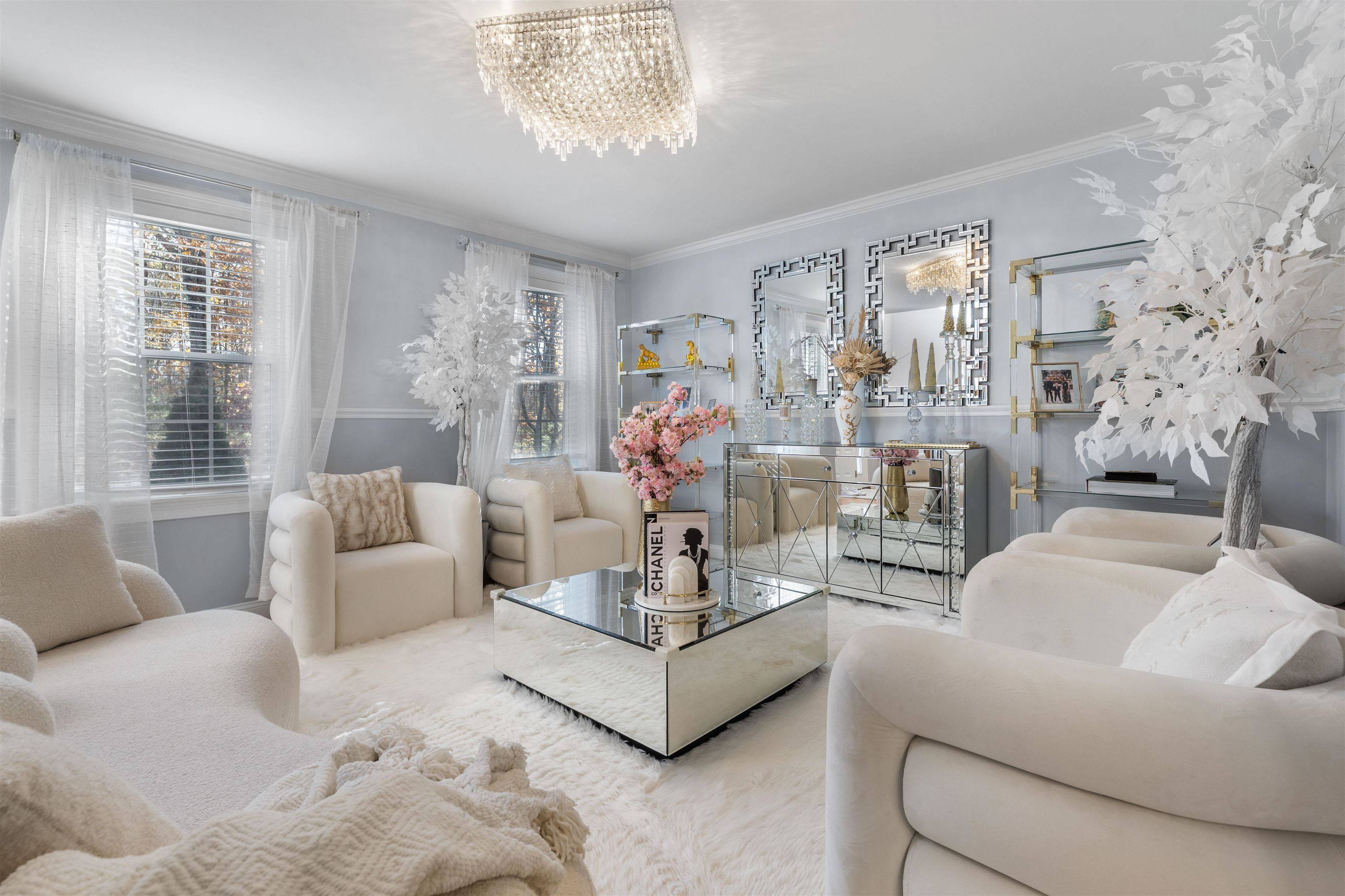 Salem, NH 03079,10 Evelyn RD