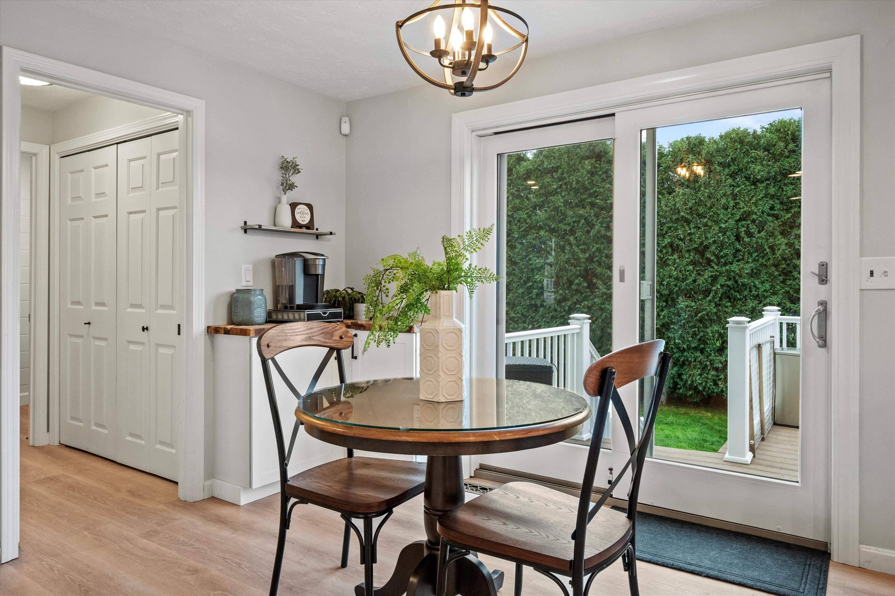 Manchester, NH 03109,193 Morning Glory DR