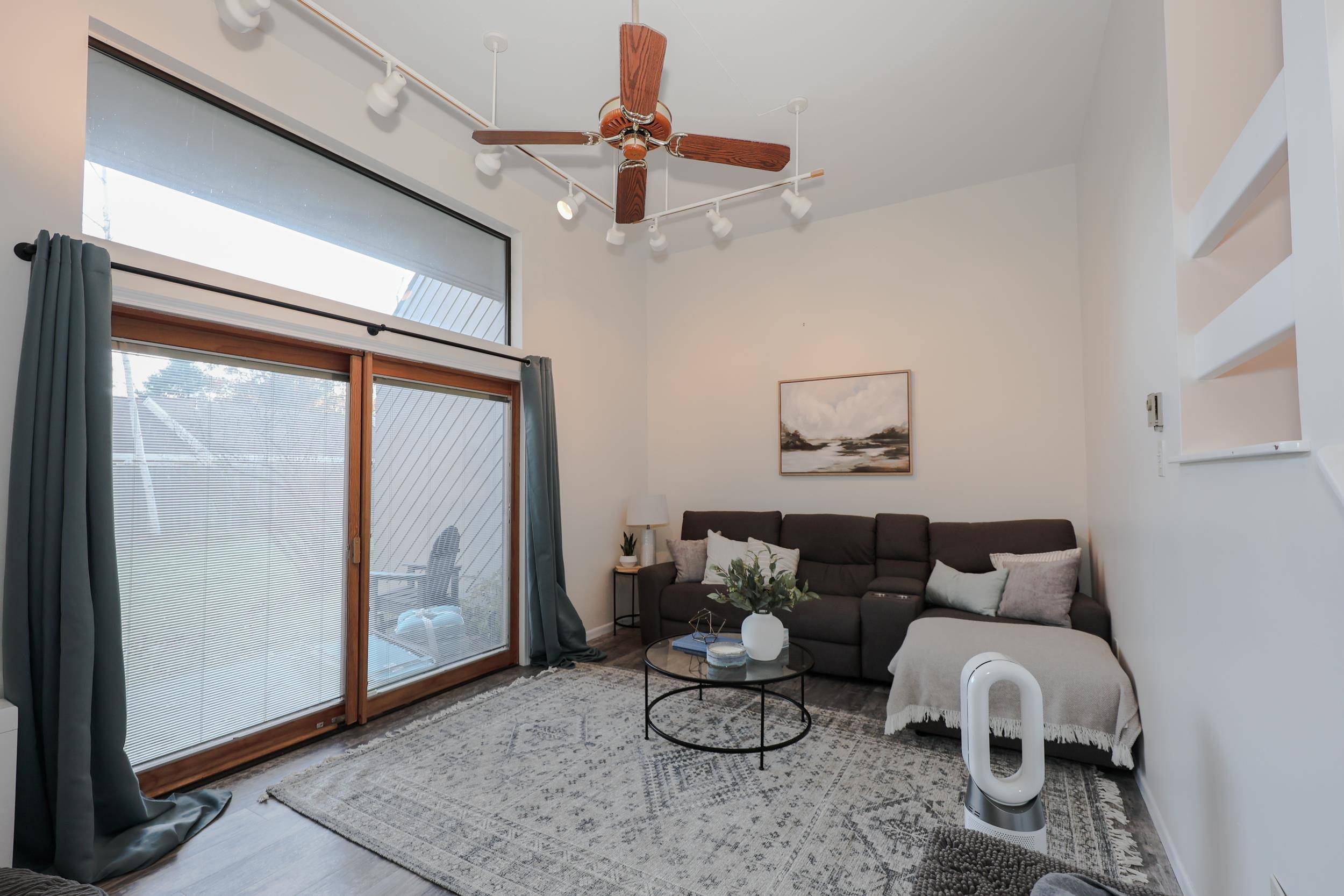 Bedford, NH 03110,10 Pimlico CT