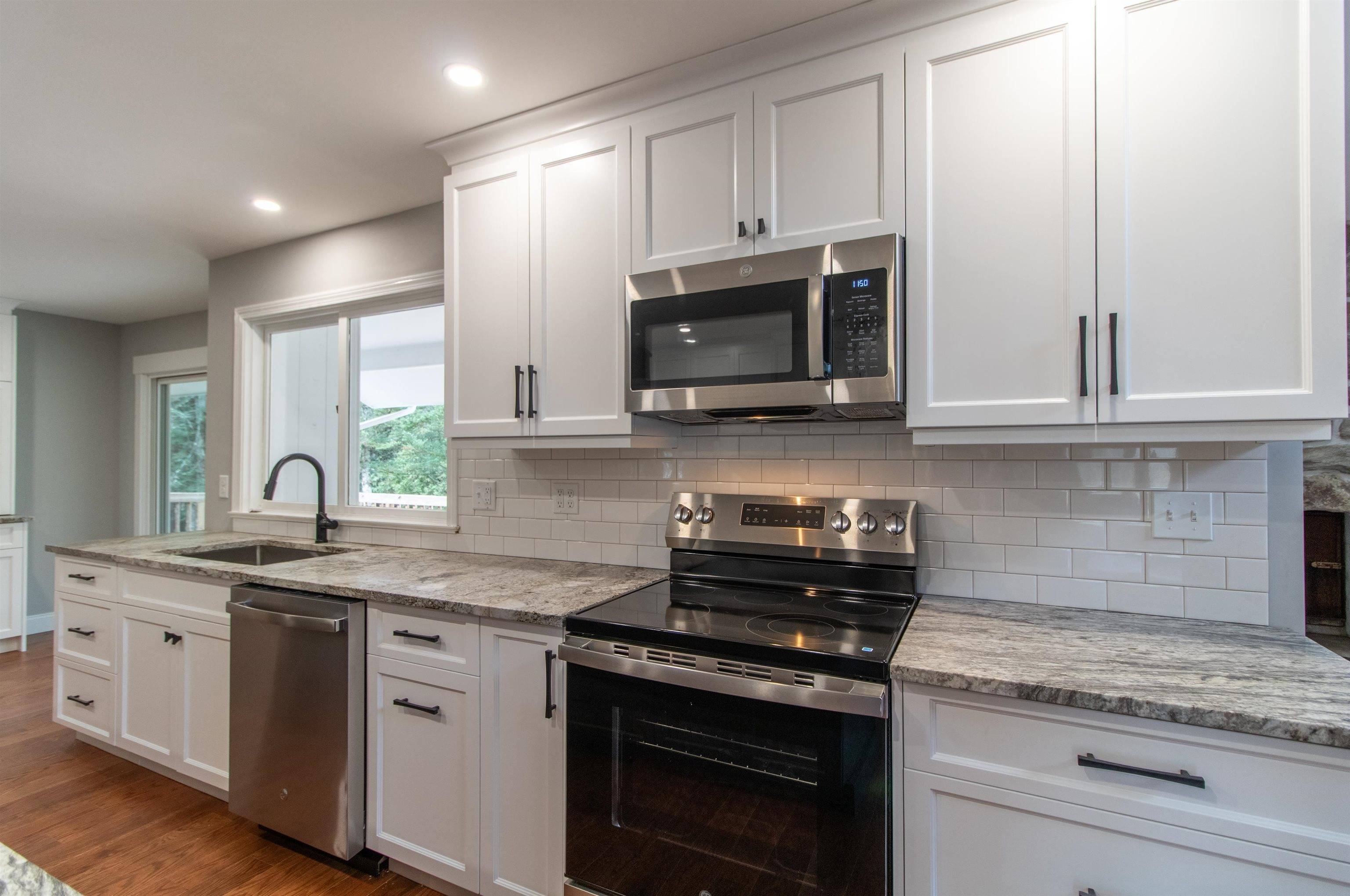 Newport City, VT 05855,742 Highland AVE