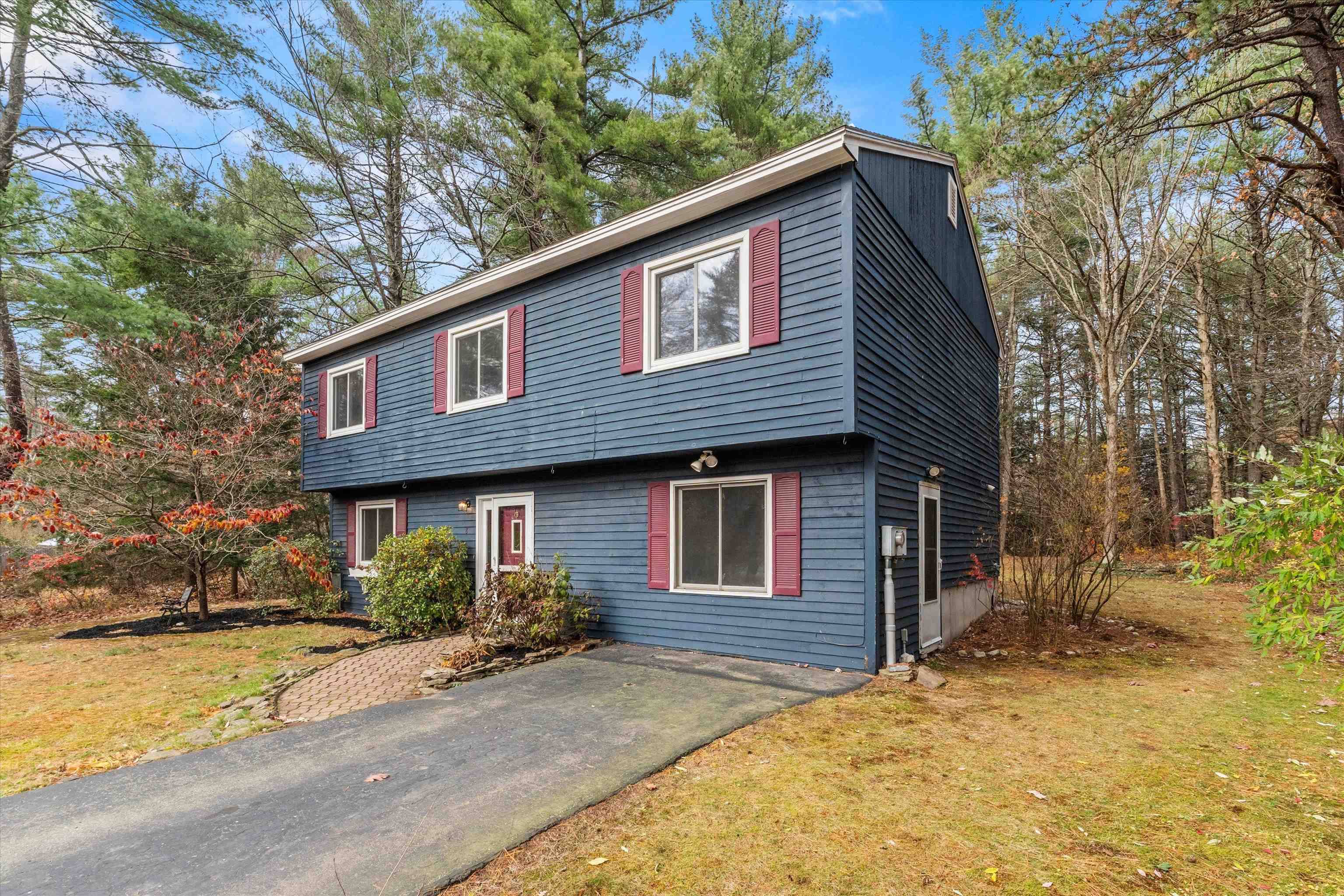 Londonderry, NH 03053,8 Iroquois CIR