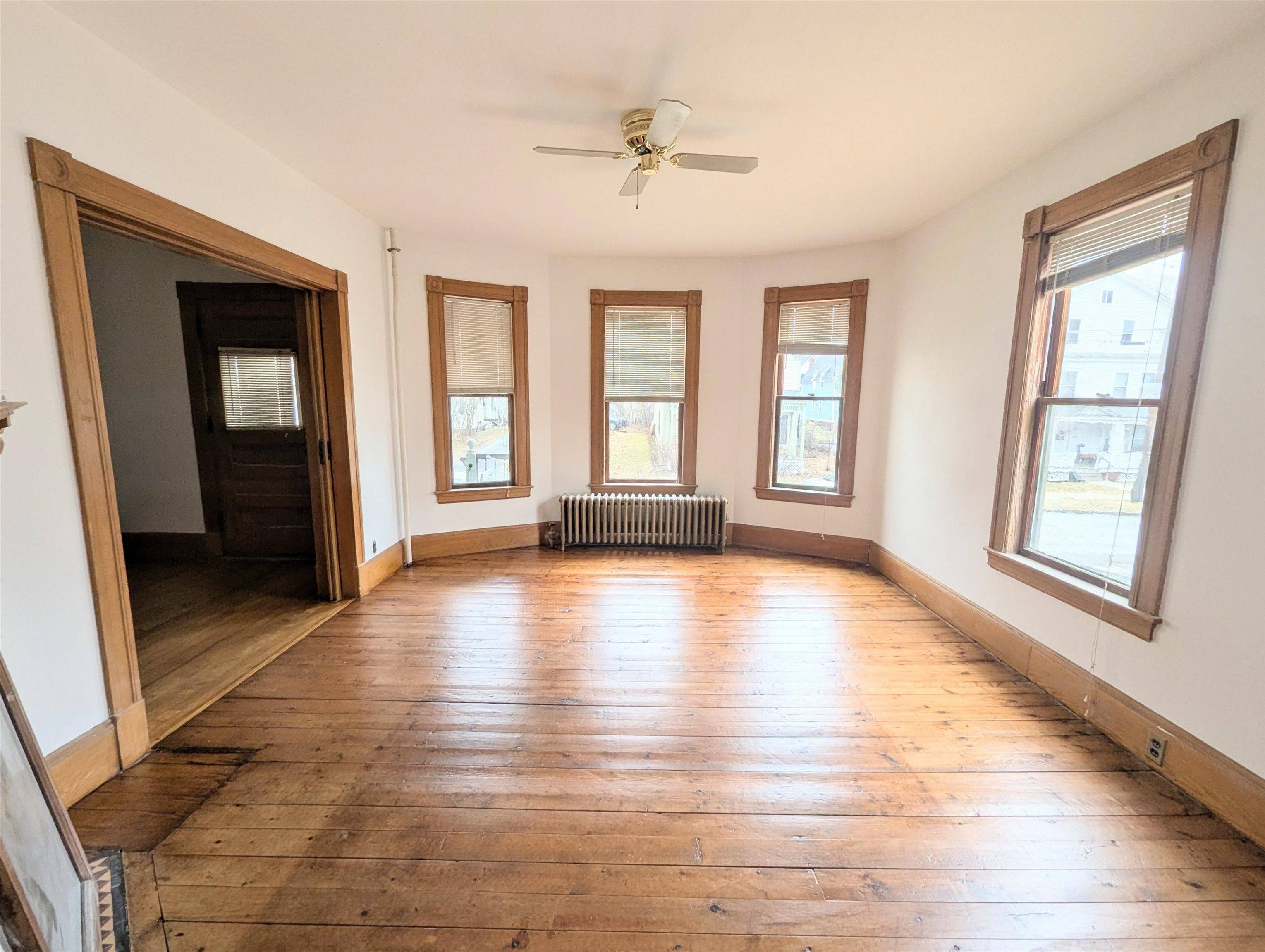 St. Johnsbury, VT 05819,417 Cliff ST