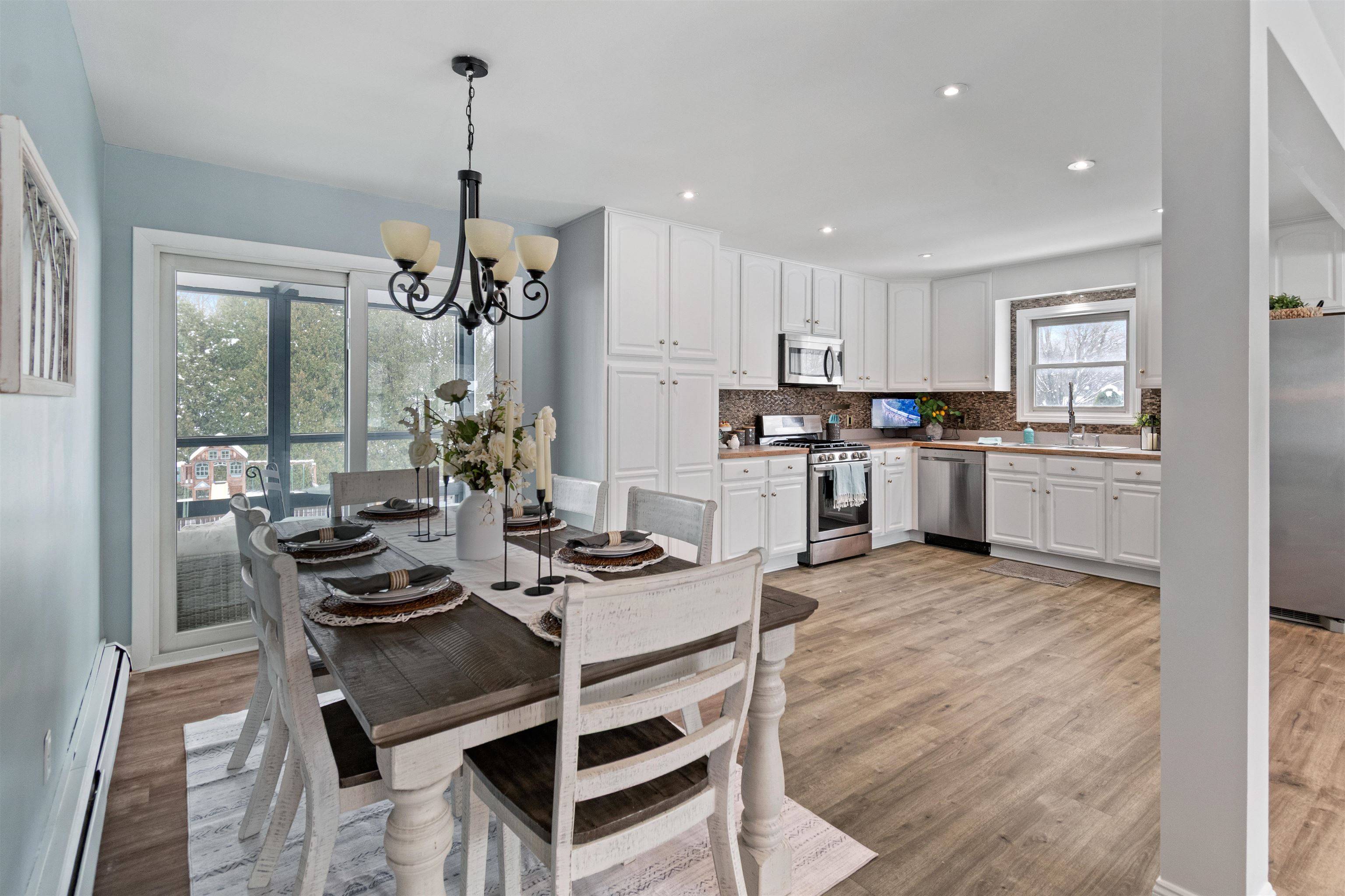 Jericho, VT 05465,11 Packard RD